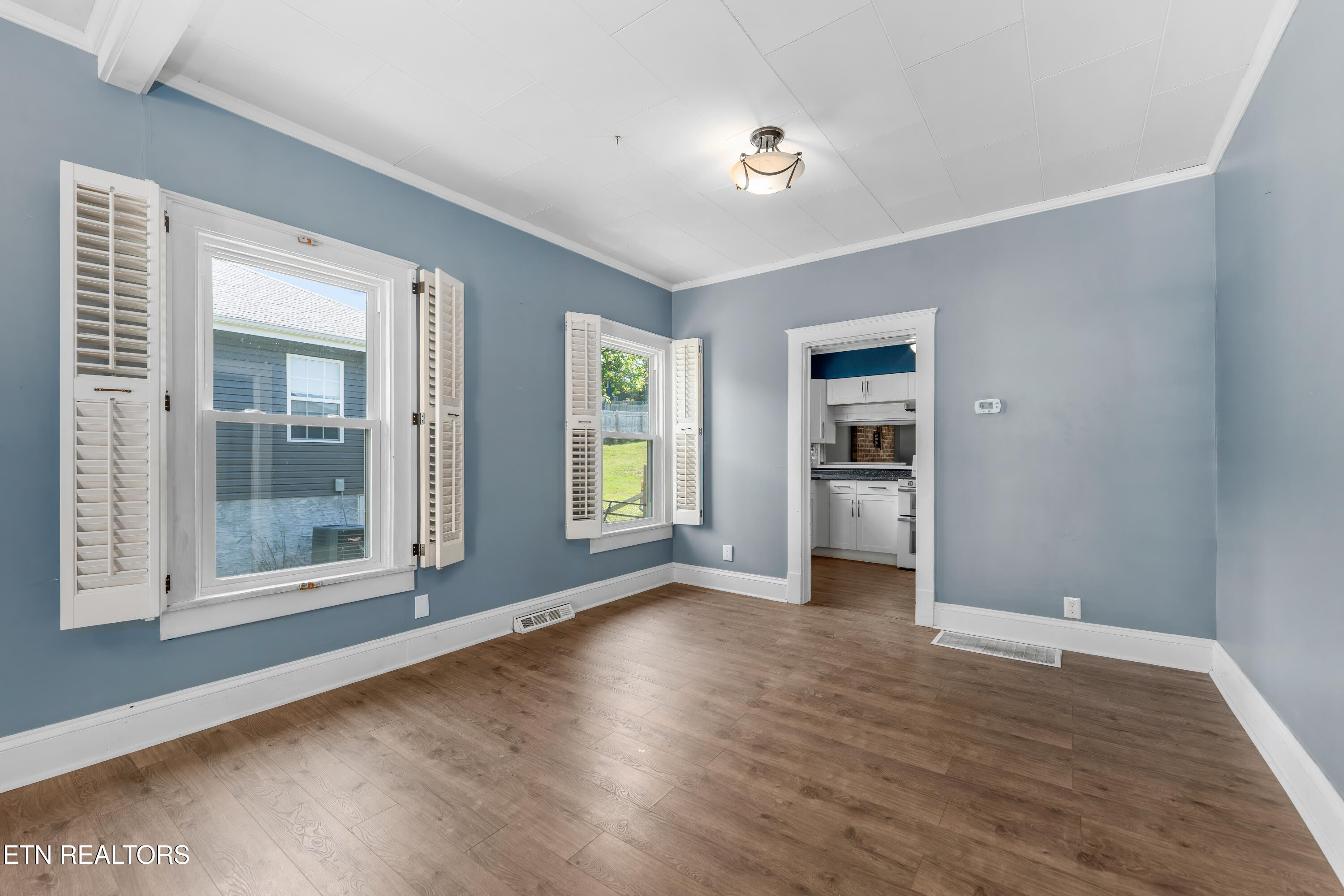 306 E Walden Street Lafollette TN 37766