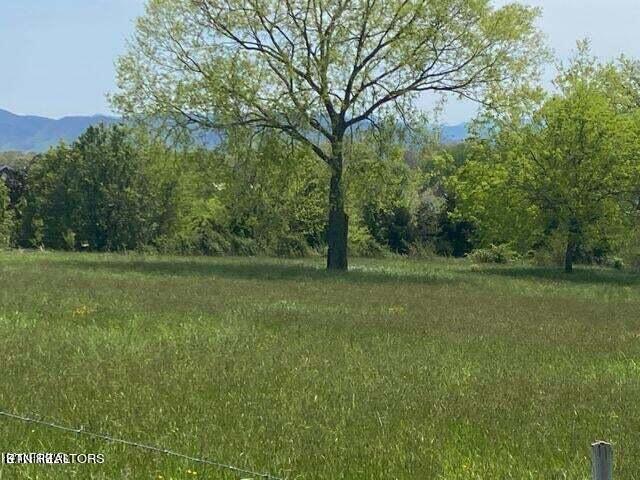 2676 Sevierville Road Maryville TN 37804