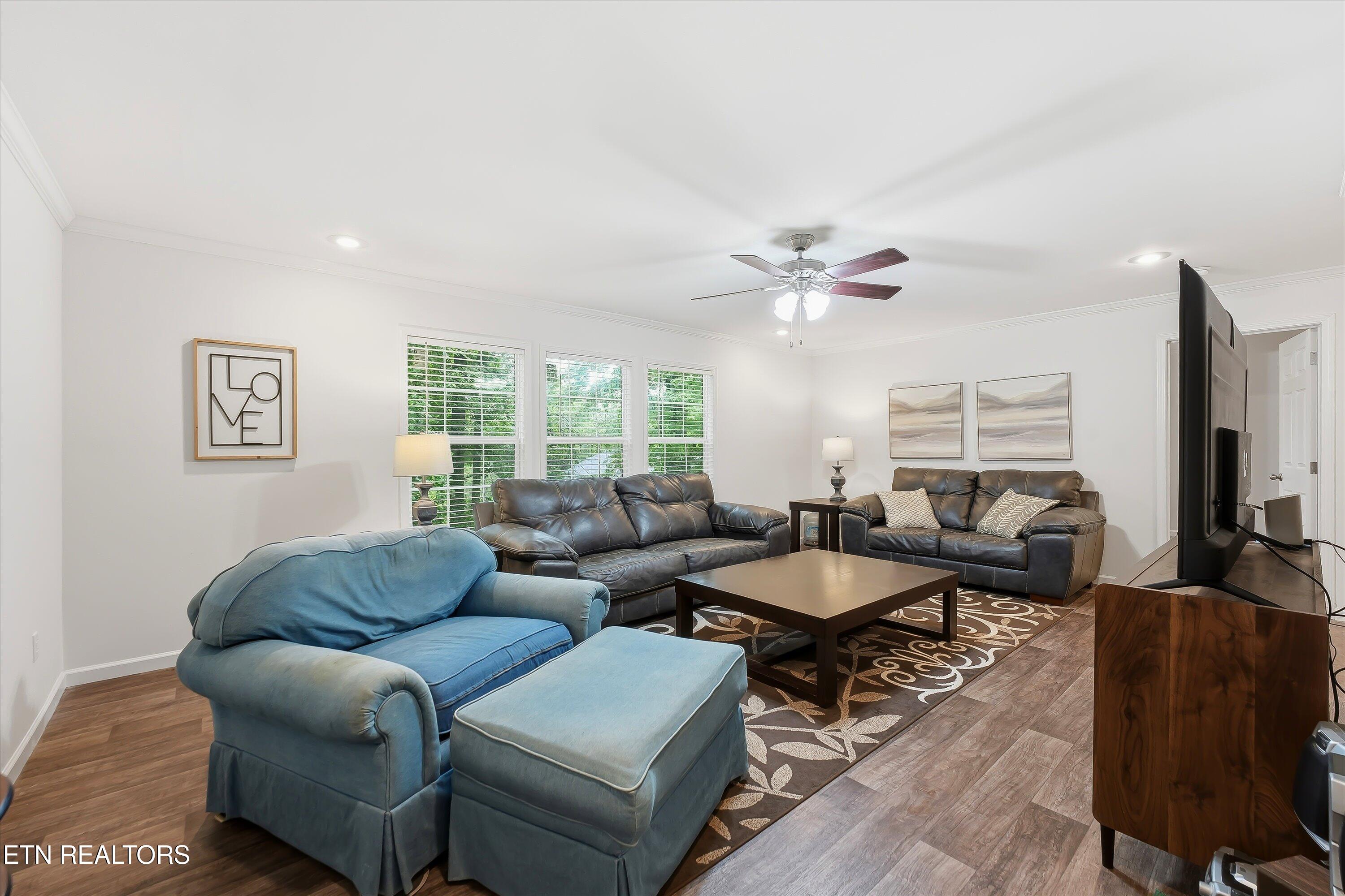 144 Zeni Lane Harriman TN 37748