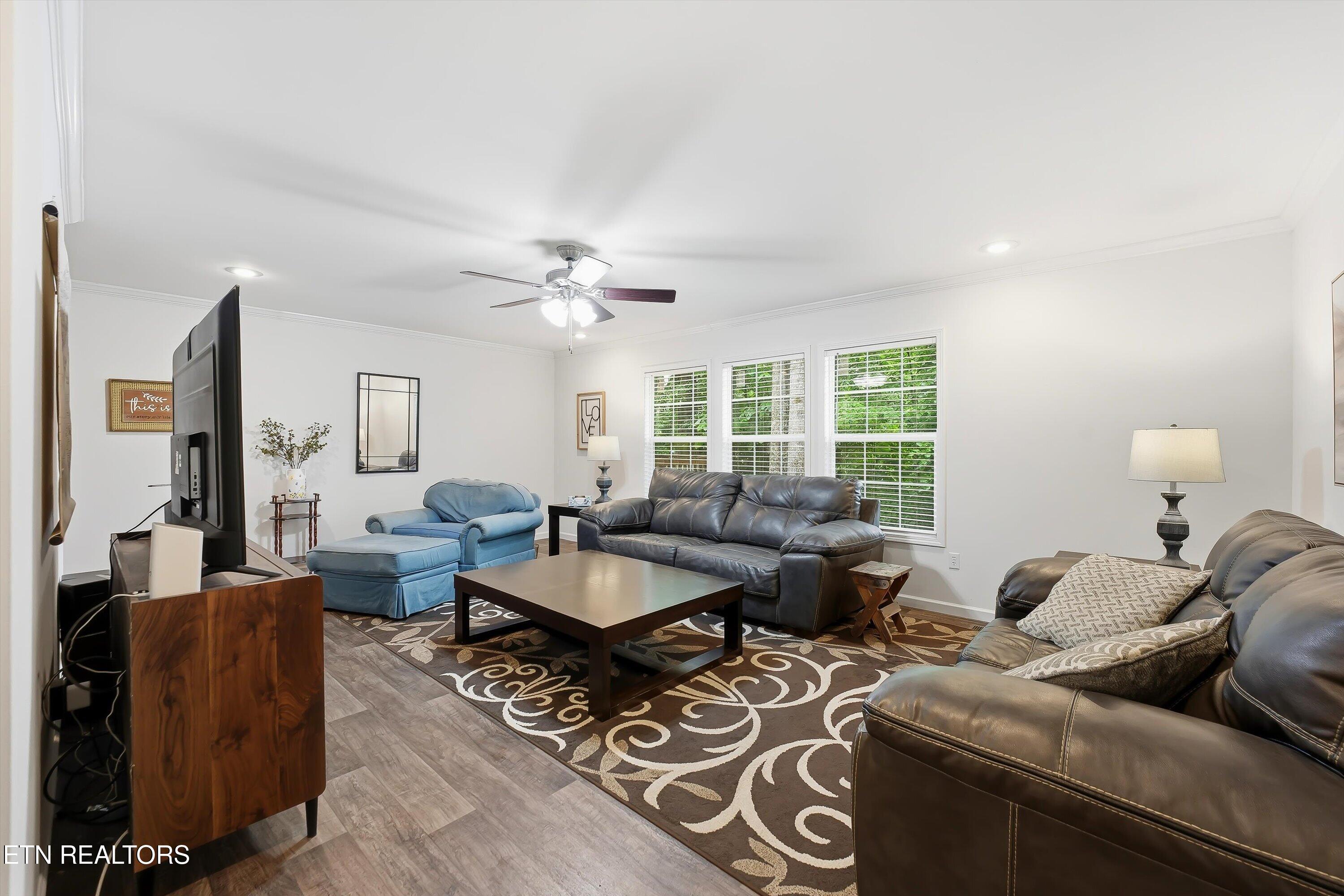 144 Zeni Lane Harriman TN 37748