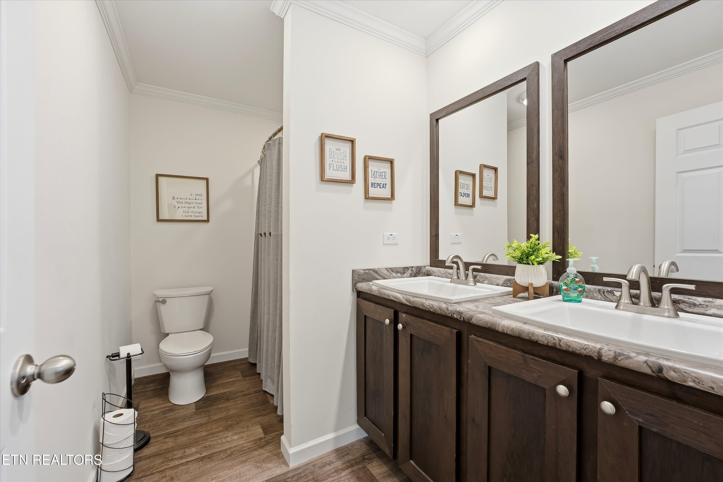 144 Zeni Lane Harriman TN 37748