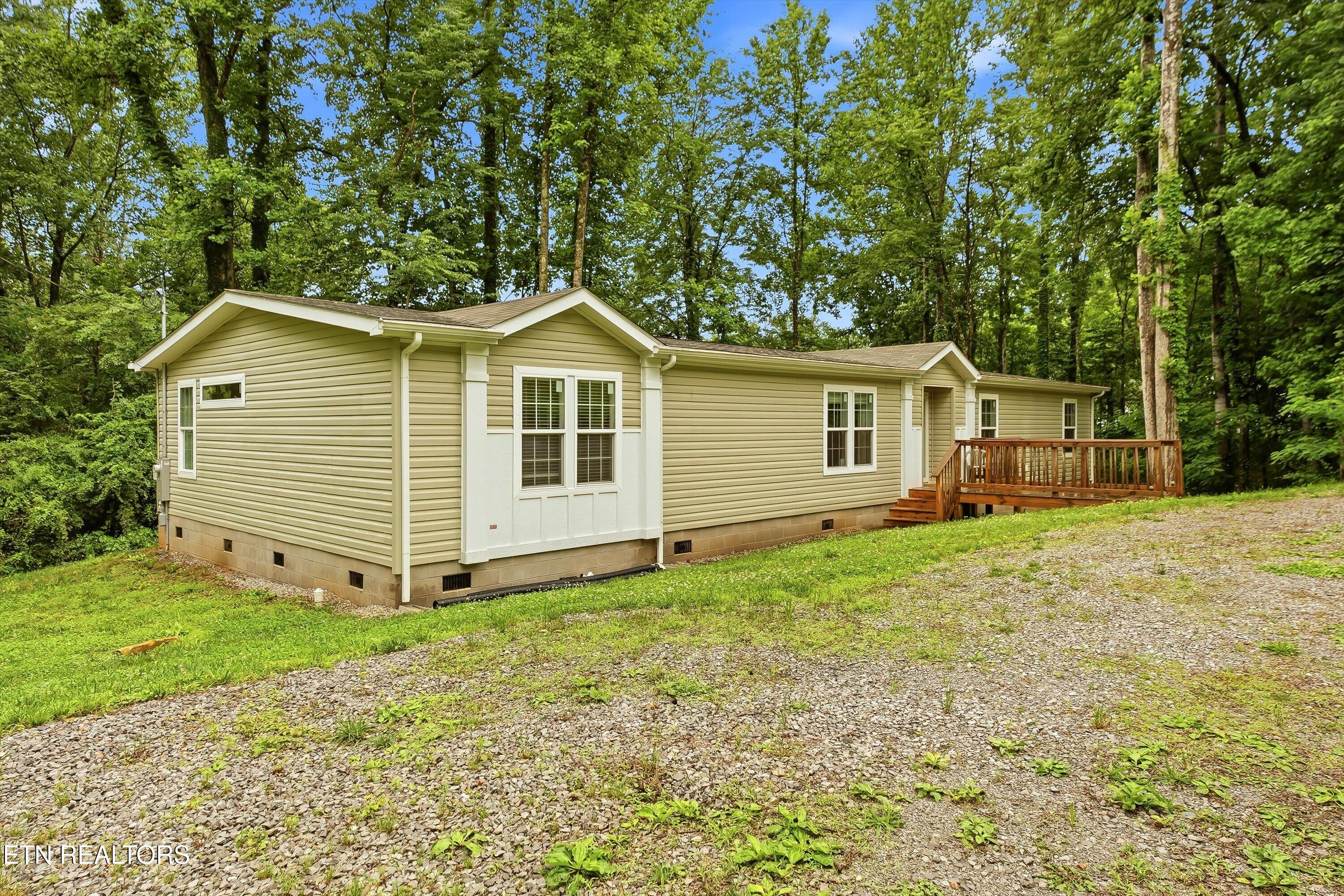 144 Zeni Lane Harriman TN 37748