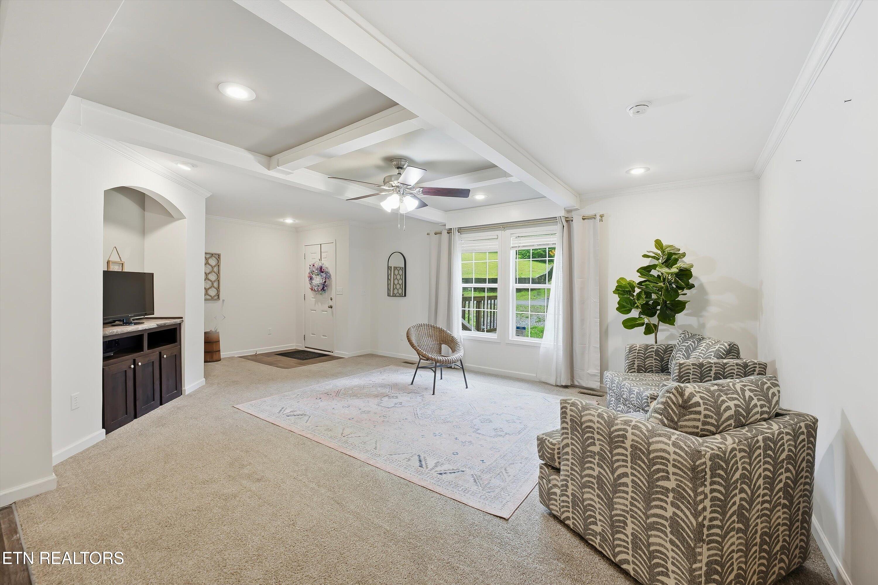144 Zeni Lane Harriman TN 37748