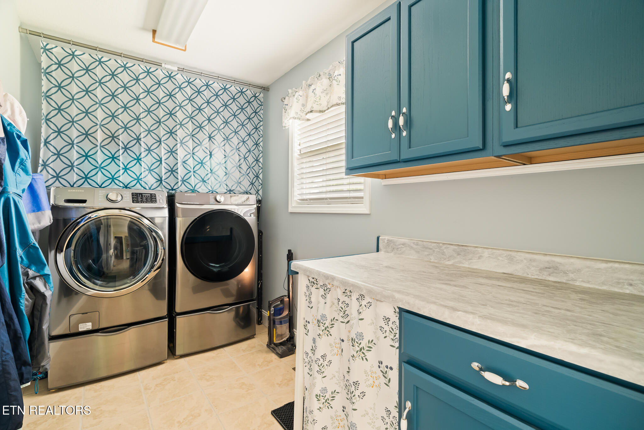 2609 Covington Circle Sevierville TN 37876