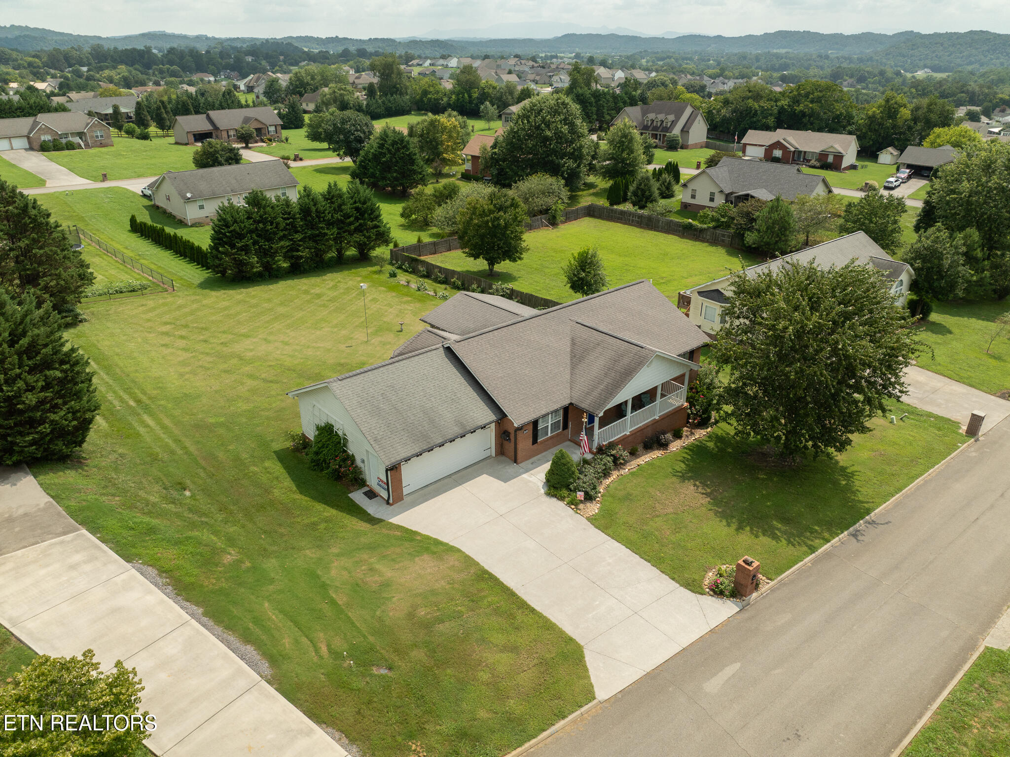 2609 Covington Circle Sevierville TN 37876