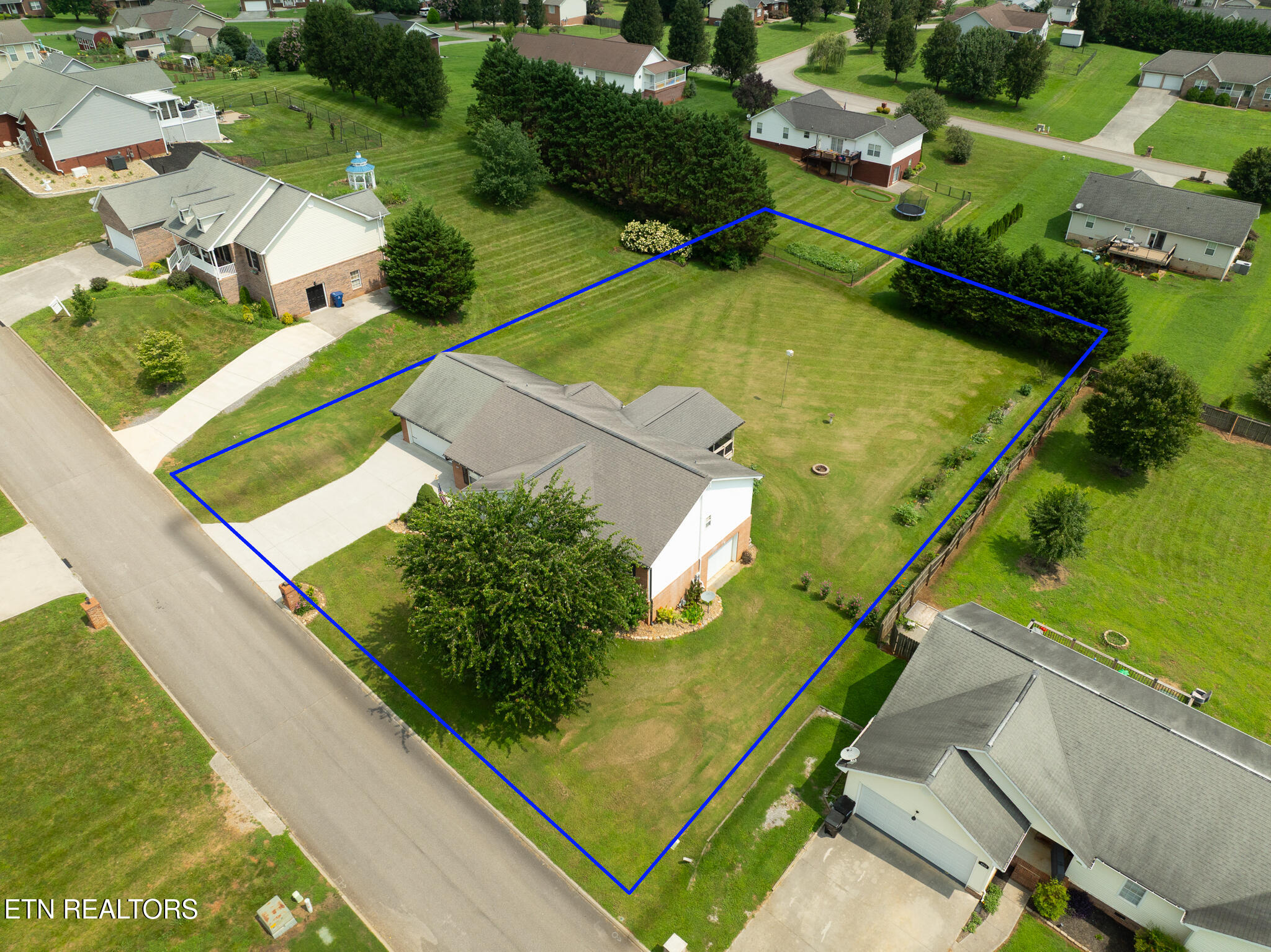 2609 Covington Circle Sevierville TN 37876