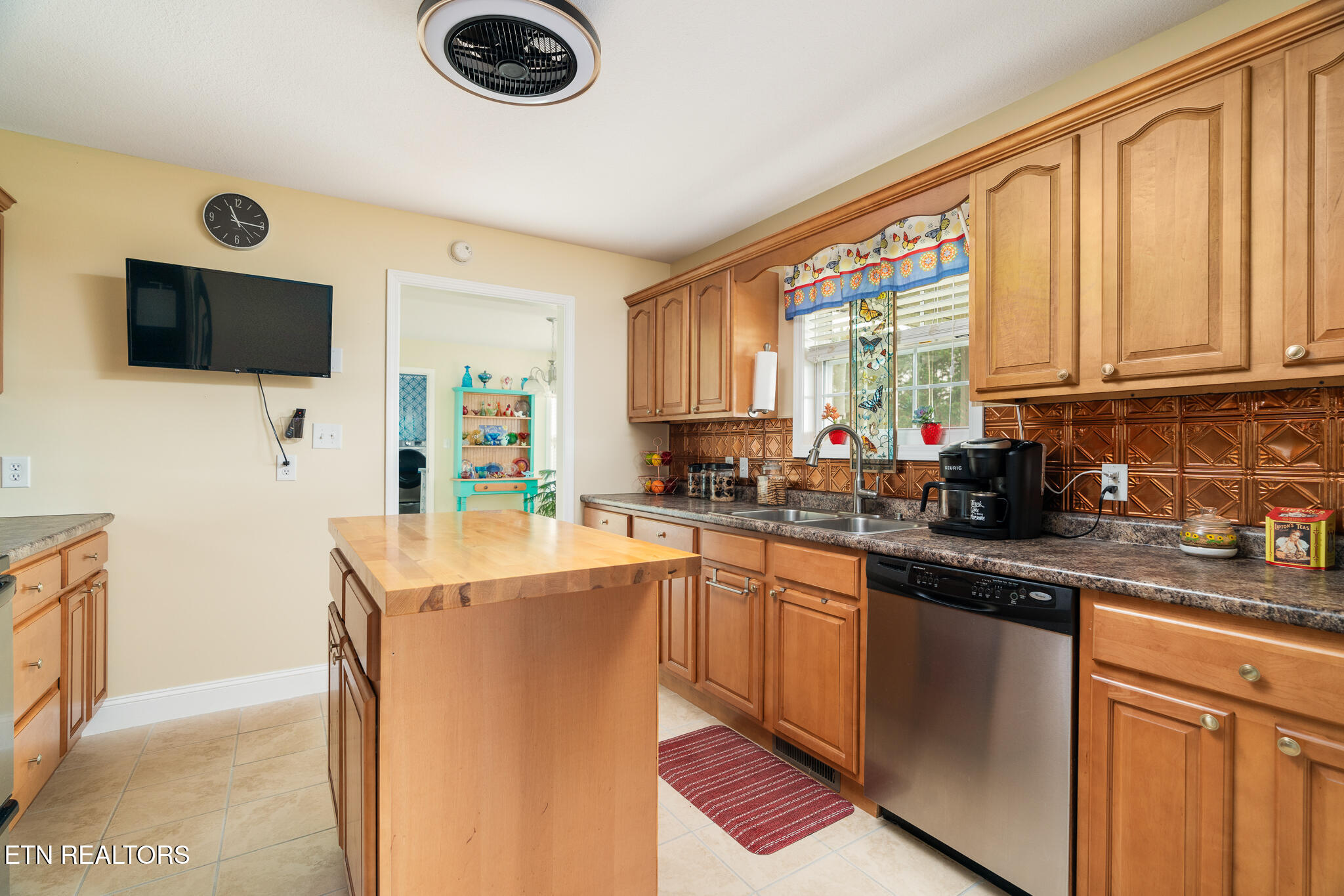2609 Covington Circle Sevierville TN 37876