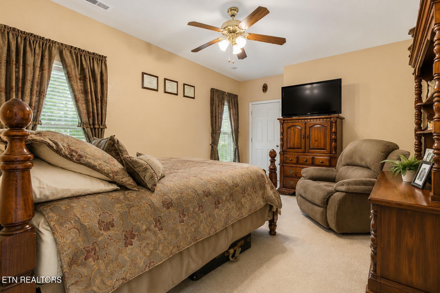 2017 Cherokee Drive Maryville TN 37801