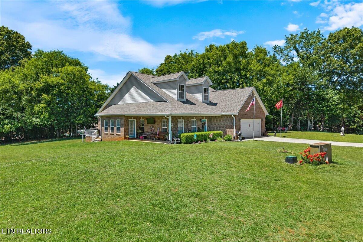 2017 Cherokee Drive Maryville TN 37801