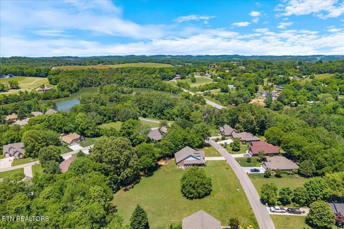 2017 Cherokee Drive Maryville TN 37801