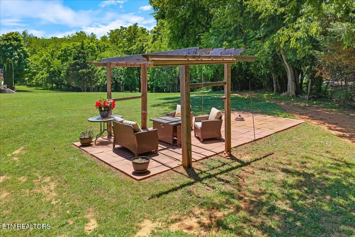 2017 Cherokee Drive Maryville TN 37801