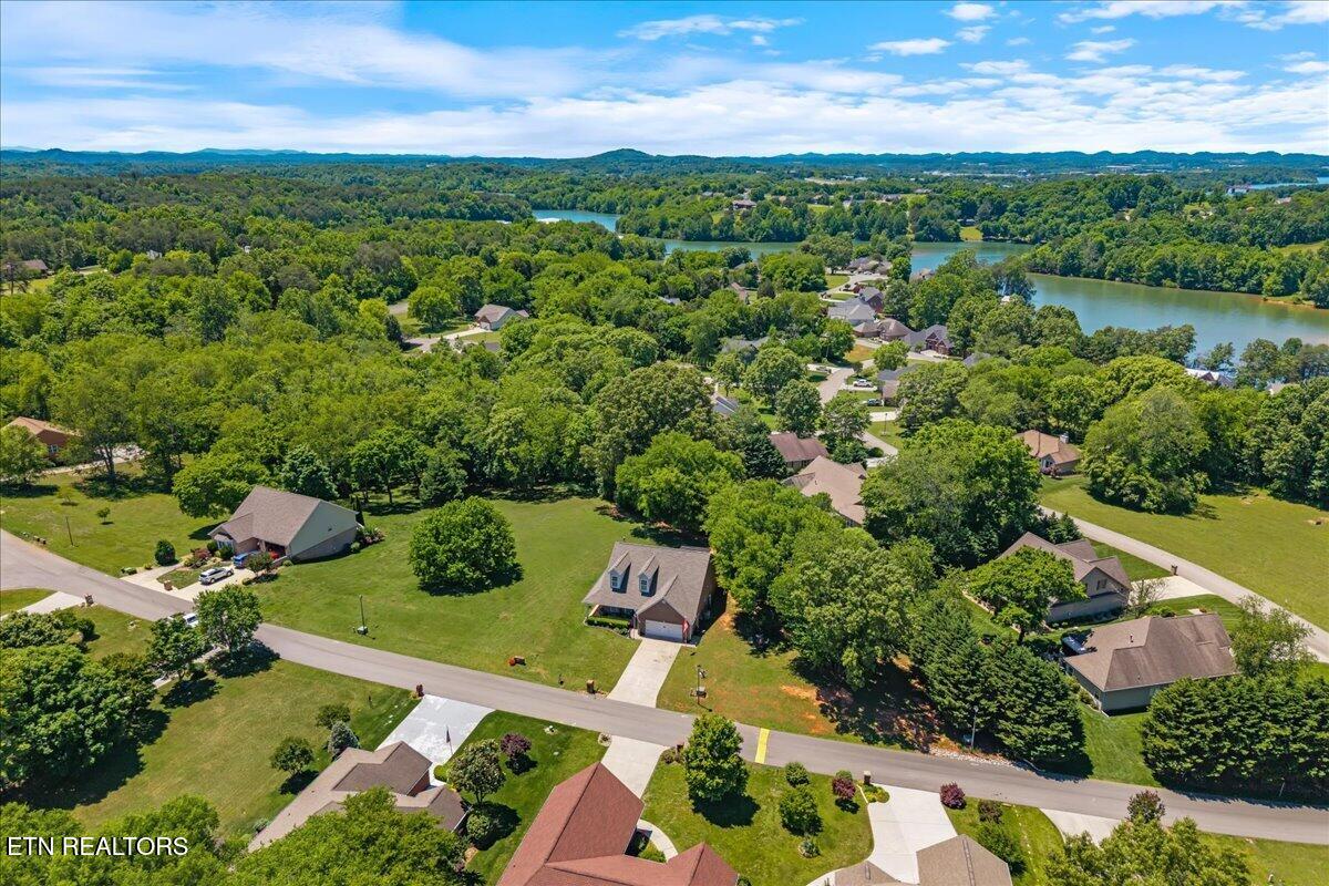 2017 Cherokee Drive Maryville TN 37801