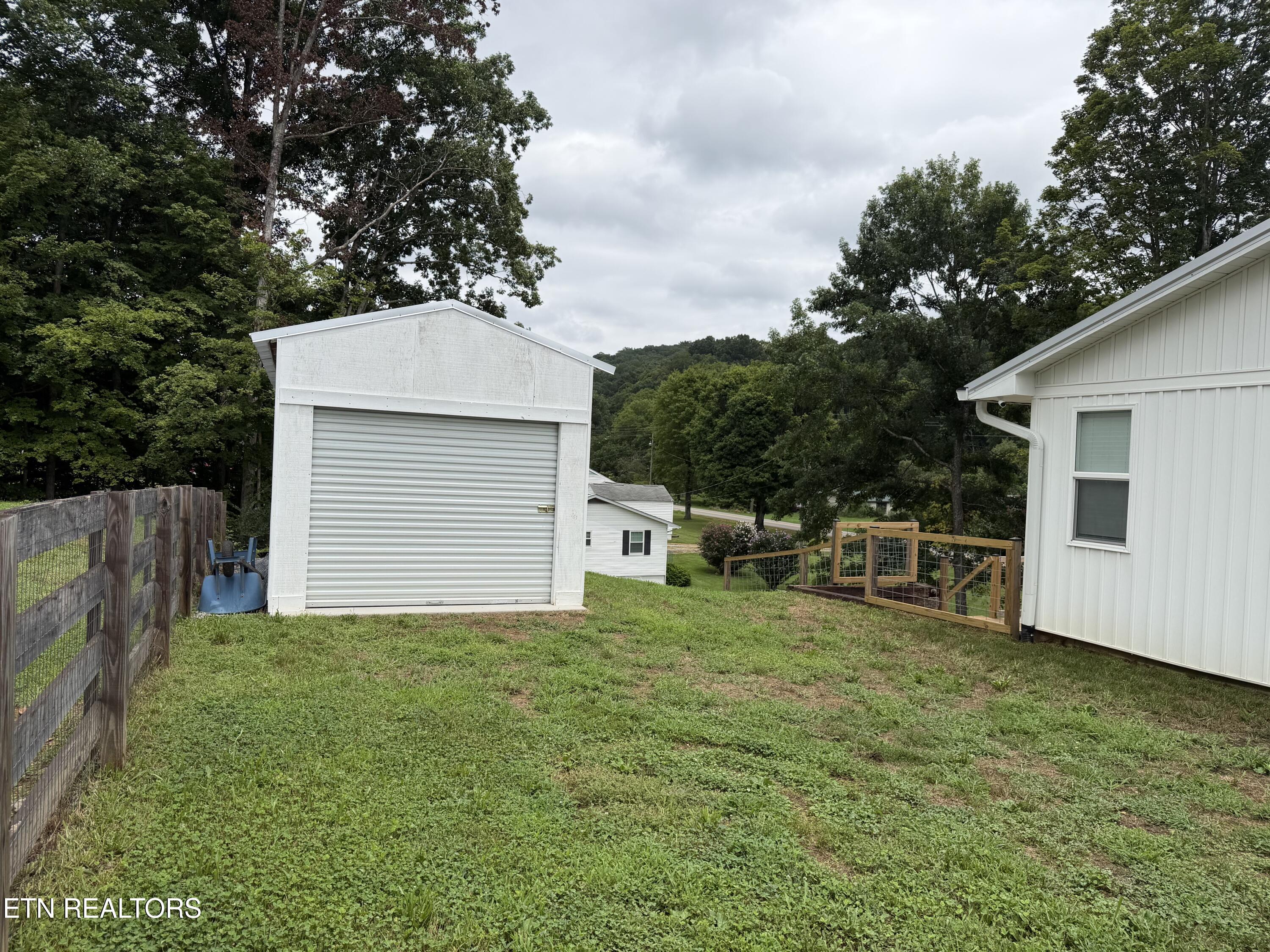 106 Moccasin Hollow Lane Clinton TN 37716