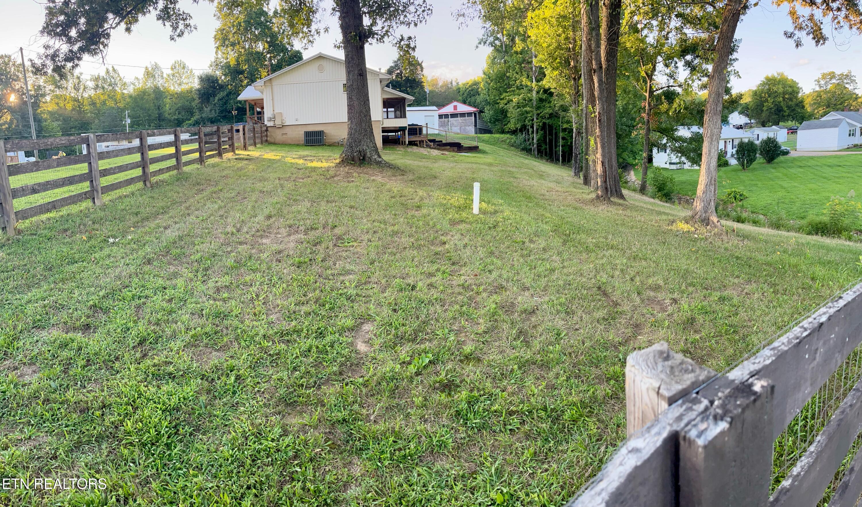 106 Moccasin Hollow Lane Clinton TN 37716