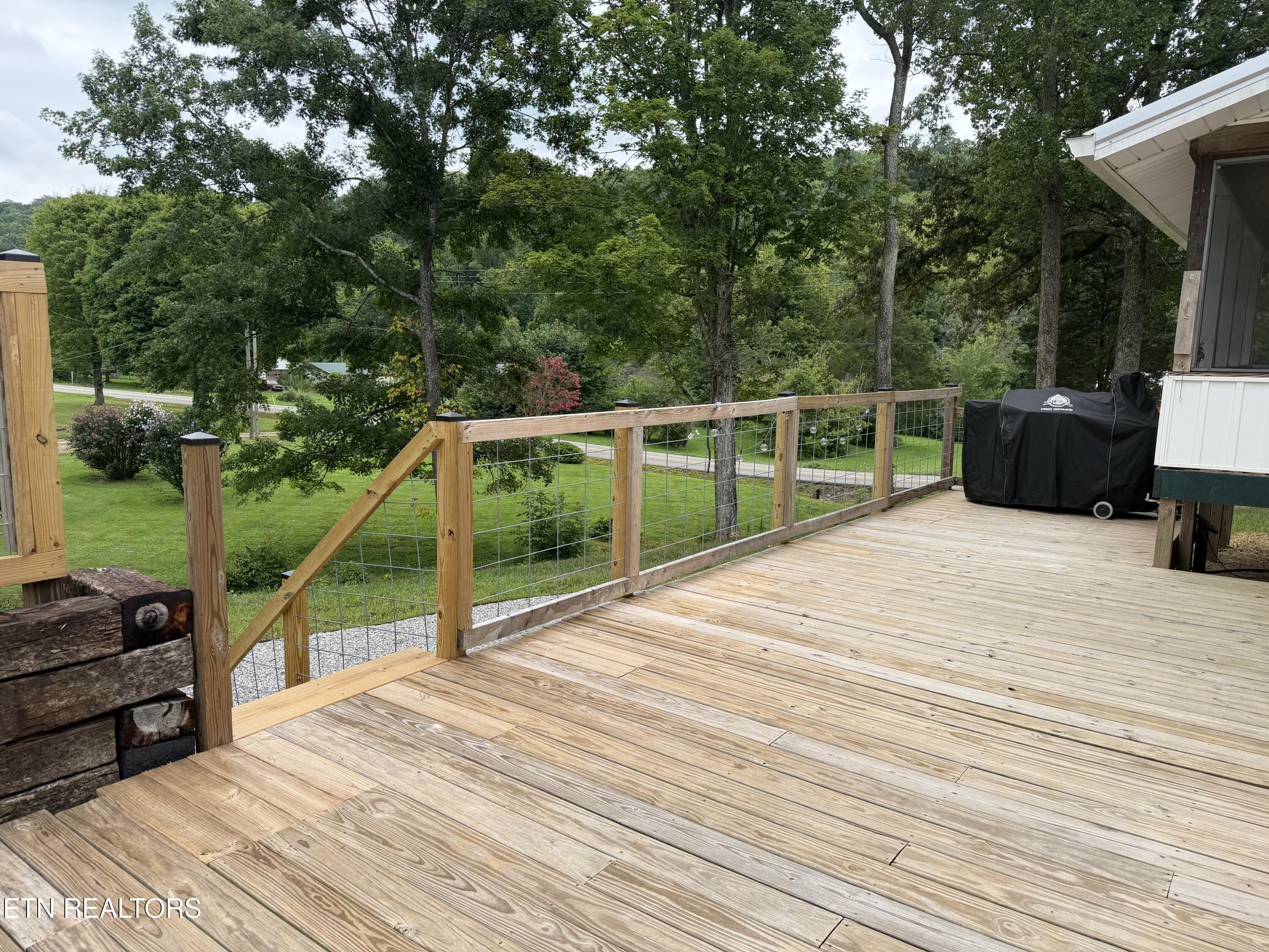 106 Moccasin Hollow Lane Clinton TN 37716