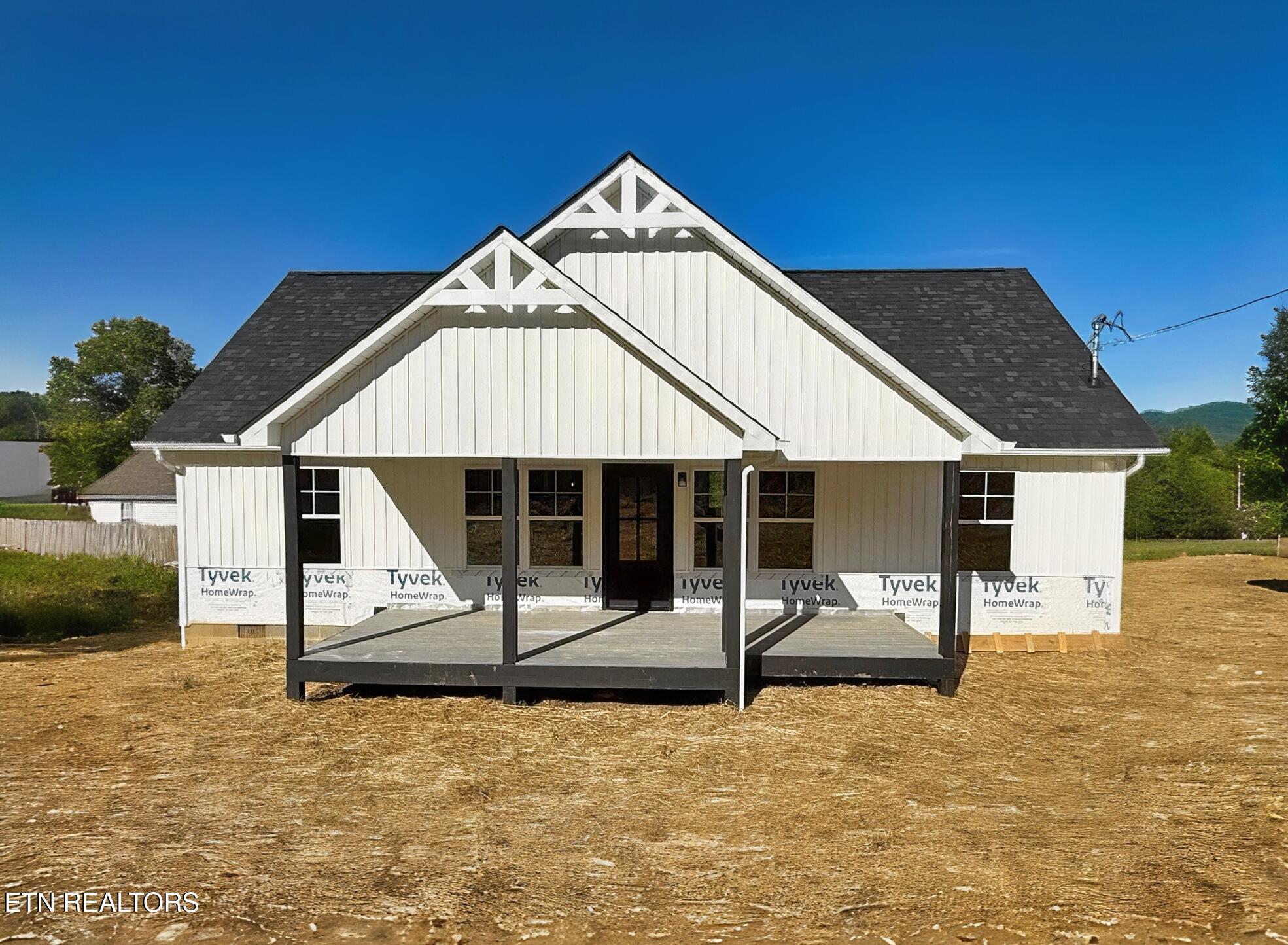 408 Glade Springs Road Lafollette TN 37766