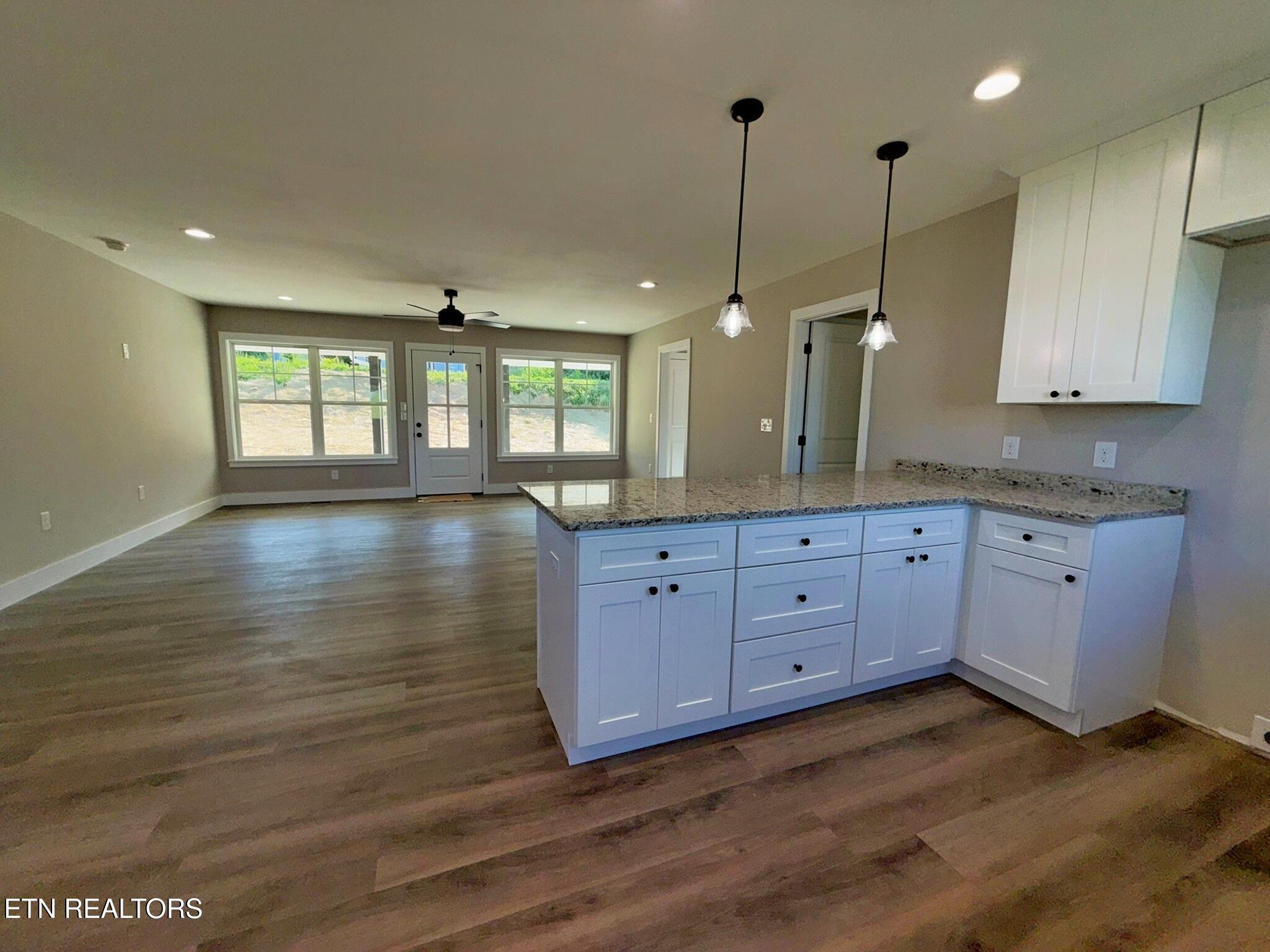 408 Glade Springs Road Lafollette TN 37766
