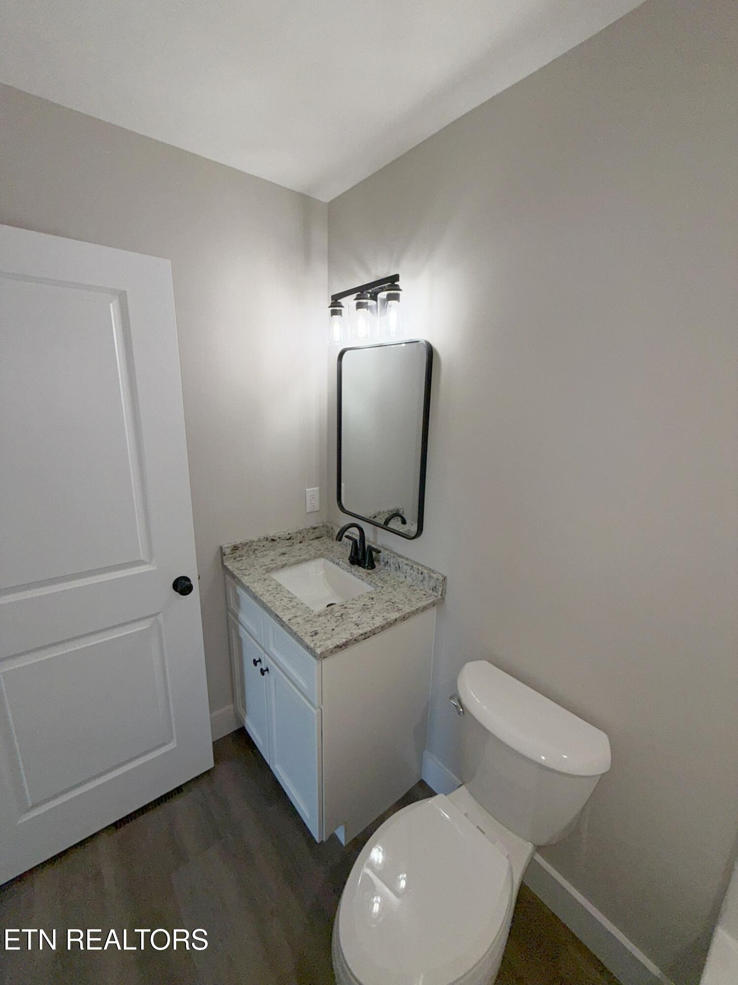 408 Glade Springs Road Lafollette TN 37766