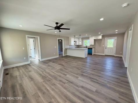 408 Glade Springs Road LaFollette TN 37766