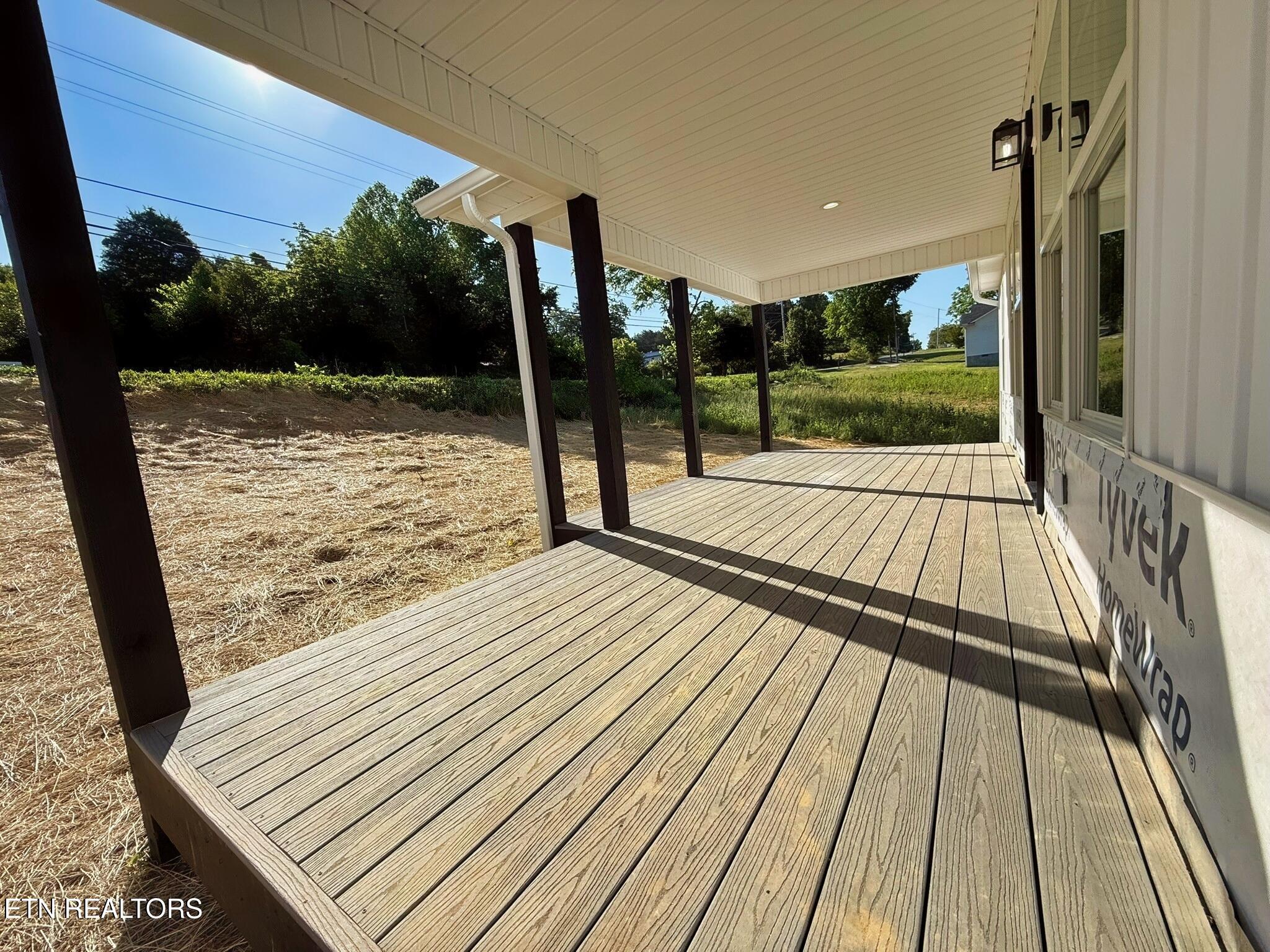 408 Glade Springs Road Lafollette TN 37766