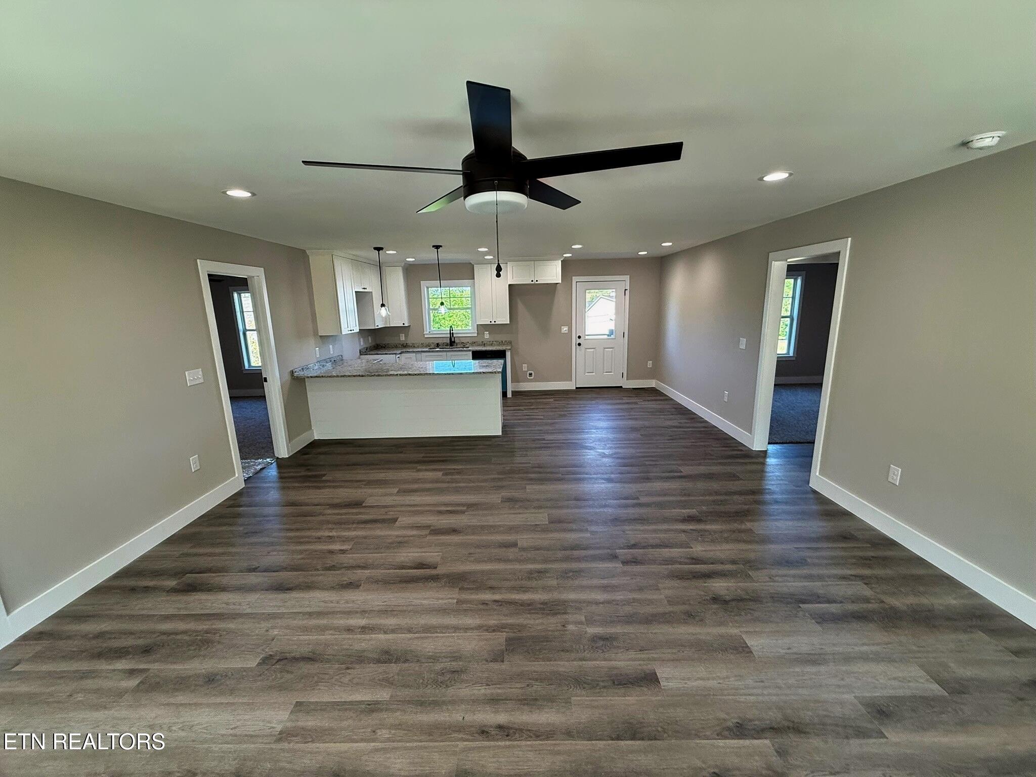 408 Glade Springs Road Lafollette TN 37766