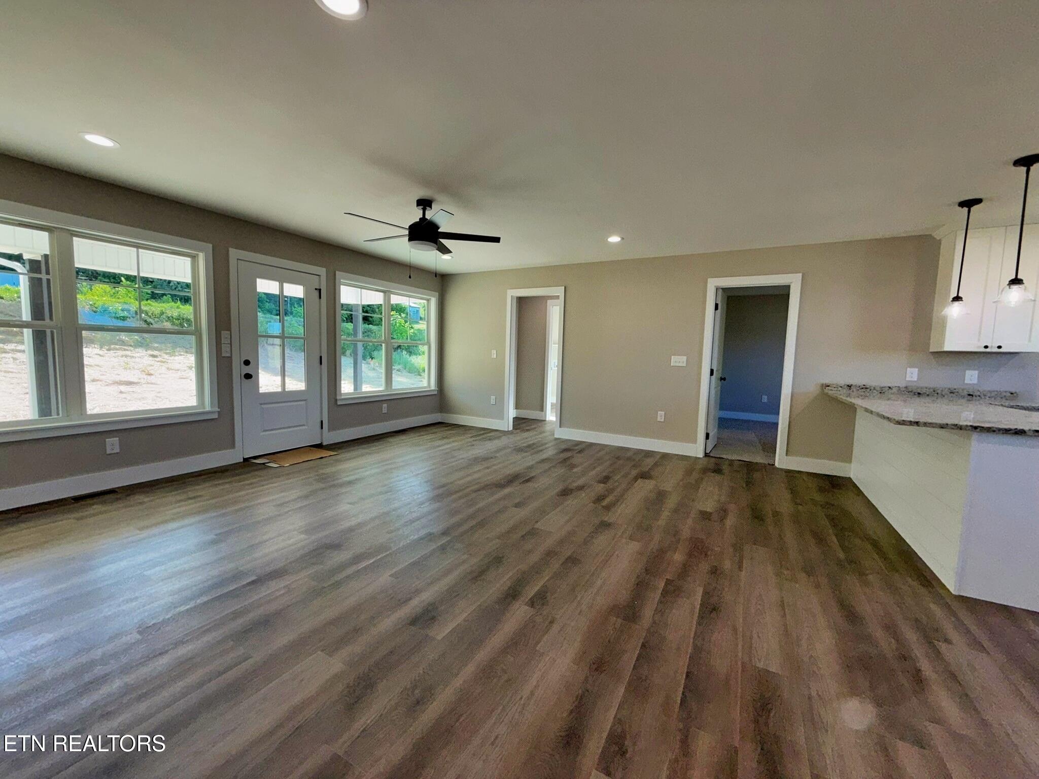 408 Glade Springs Road Lafollette TN 37766