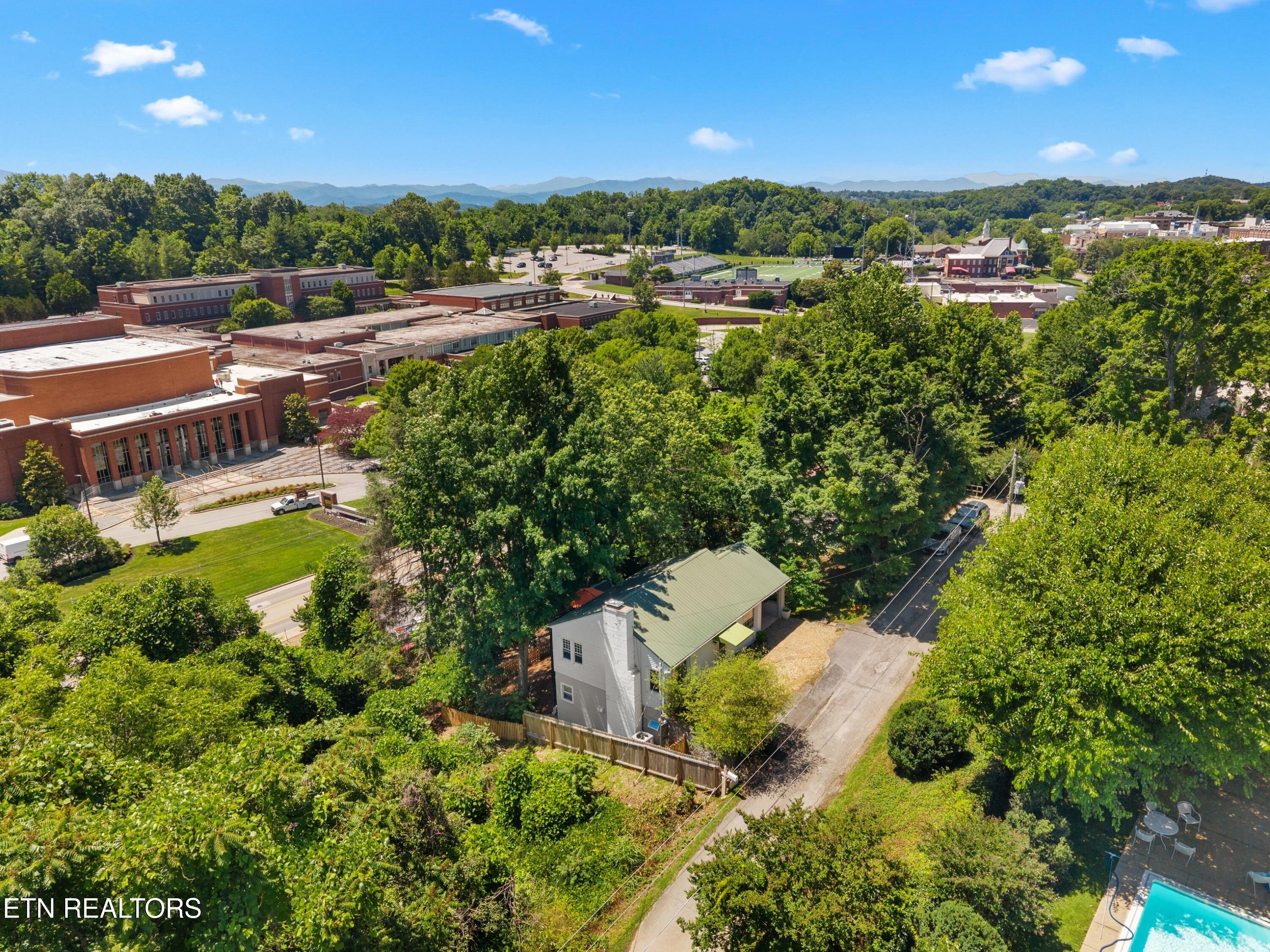 218 Circle Drive Greeneville TN 37745
