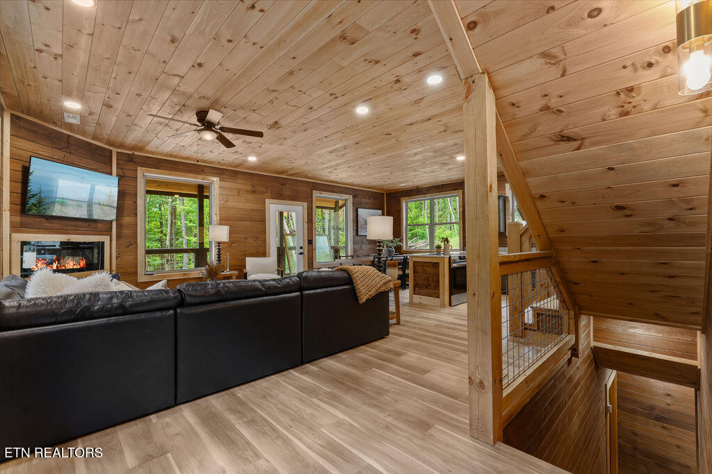 2176 Spurling Road Sevierville TN 37862