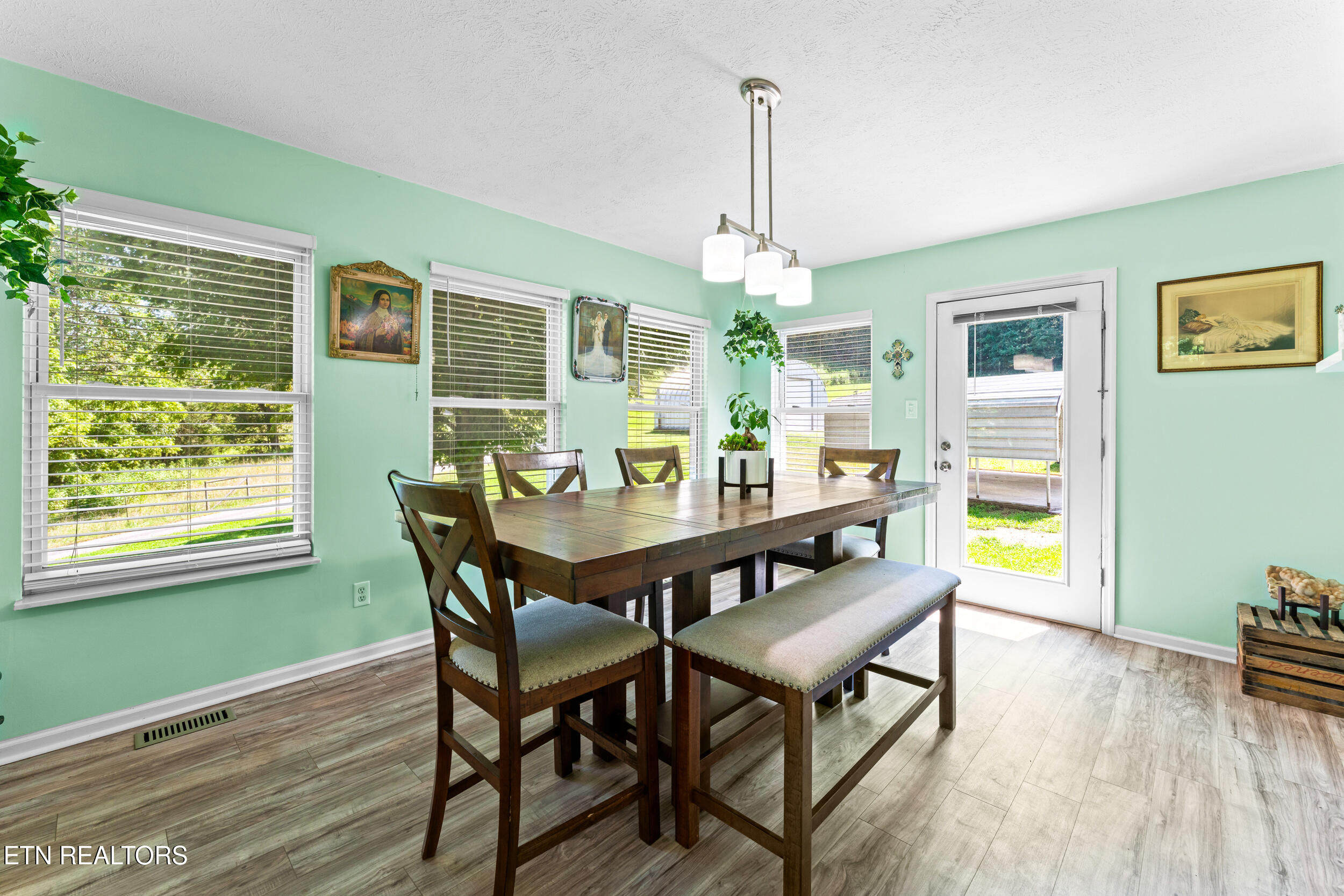 110 Halcomb Drive Kingston TN 37763