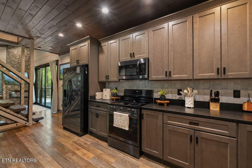 3102 Mitzi Way Sevierville TN 37862