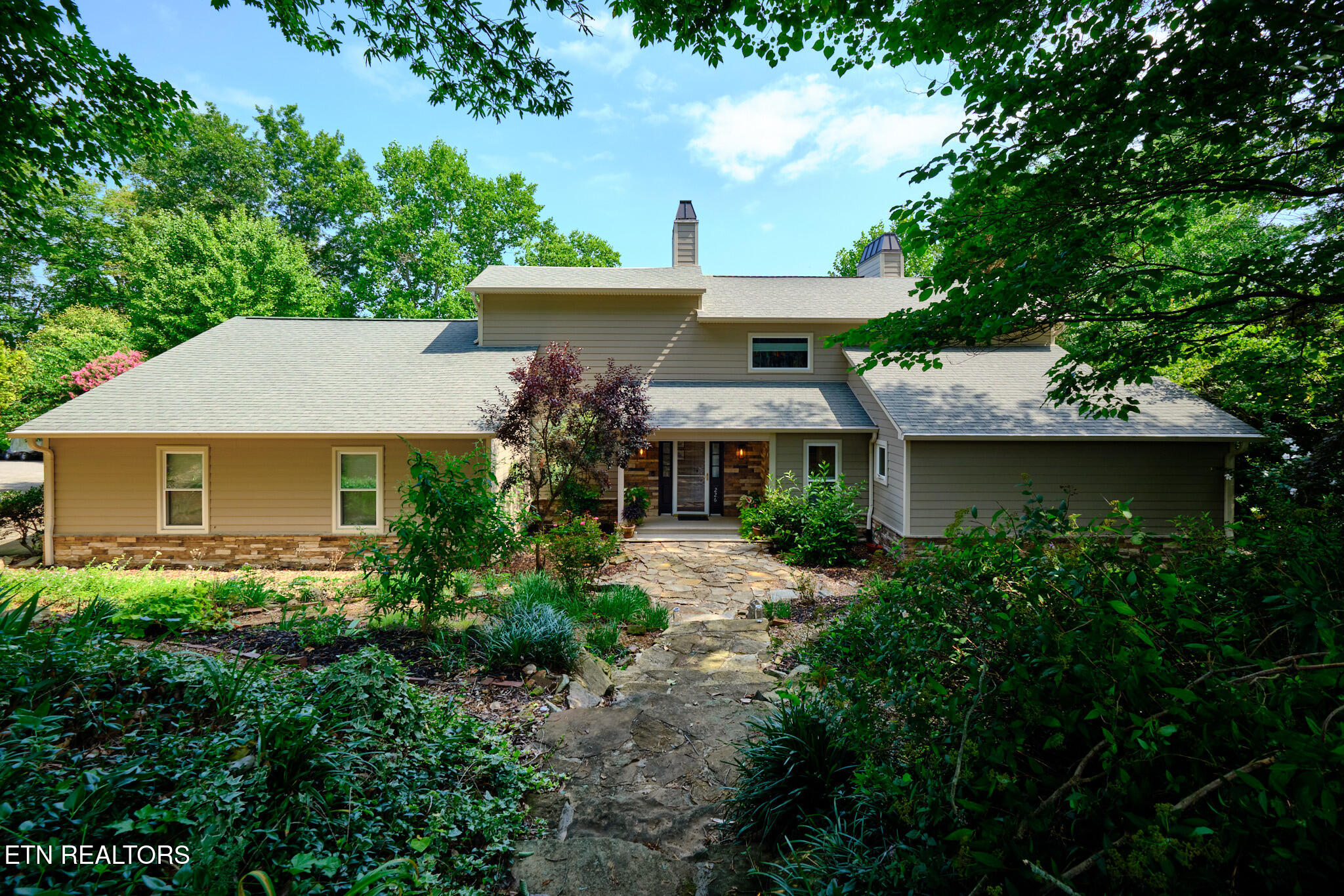 226 W Cove Drive Greenback TN 37742