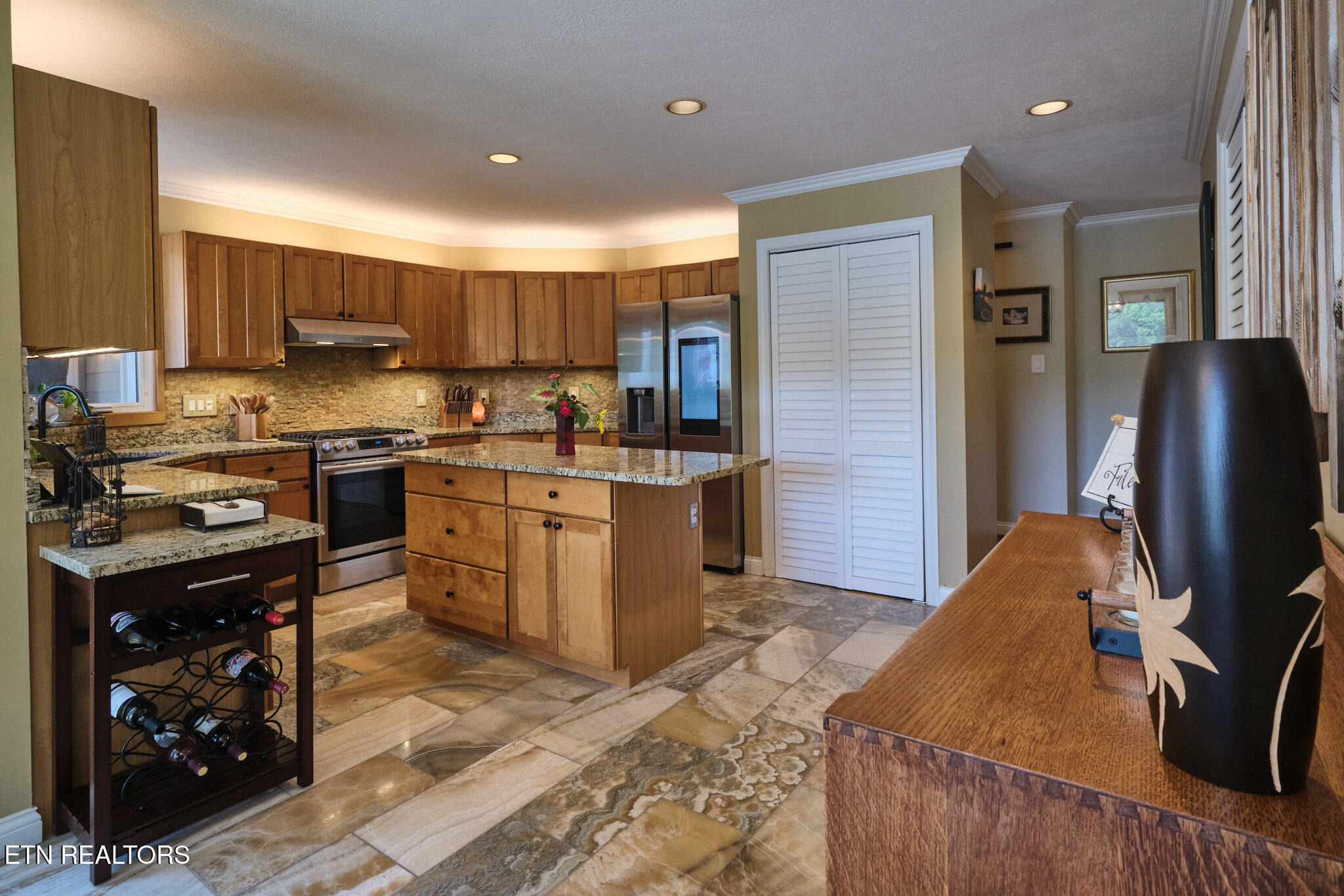 226 W Cove Drive Greenback TN 37742