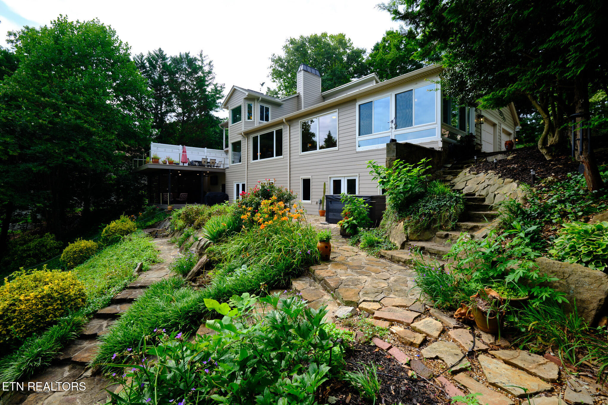 226 W Cove Drive Greenback TN 37742