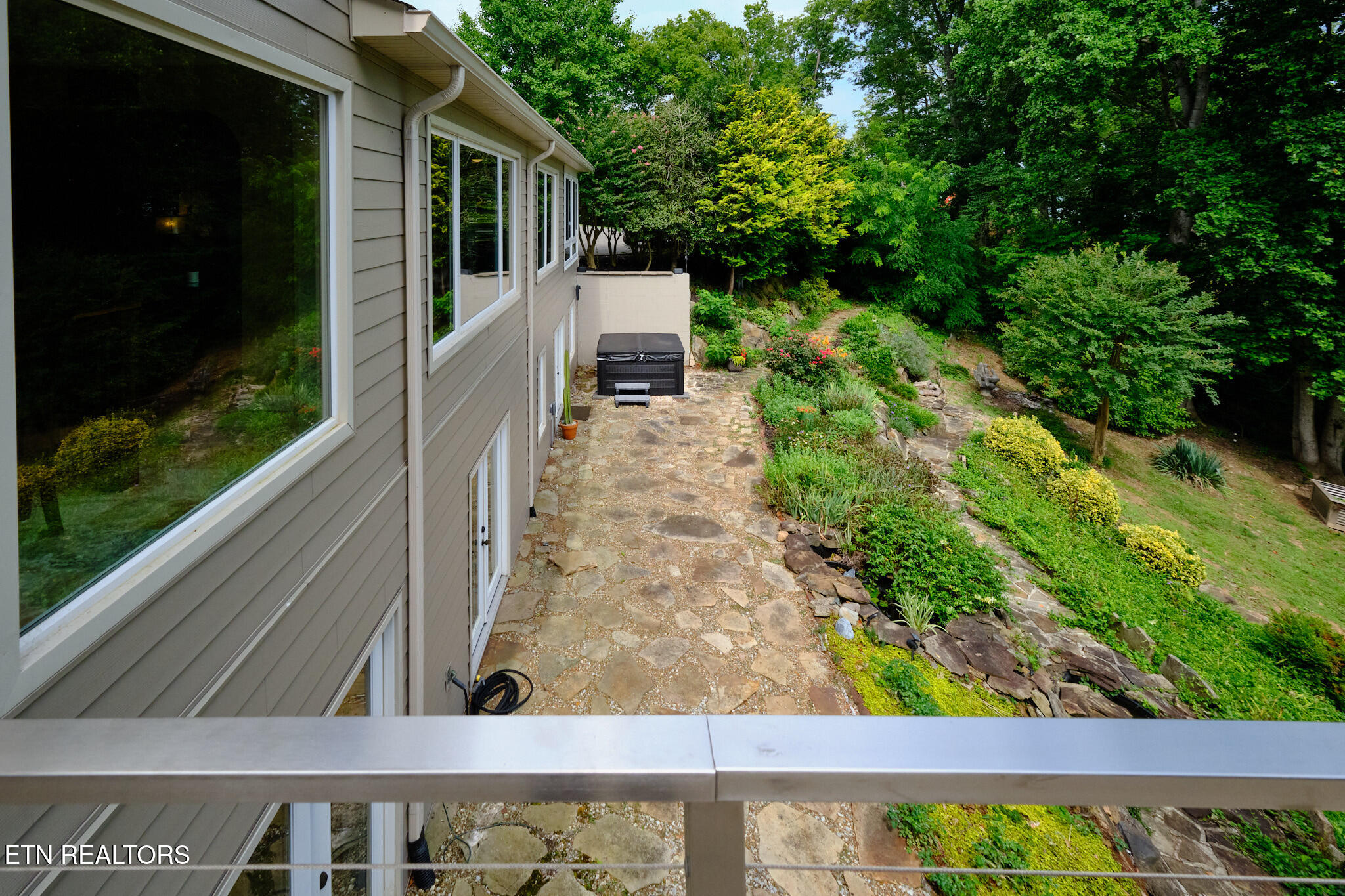 226 W Cove Drive Greenback TN 37742