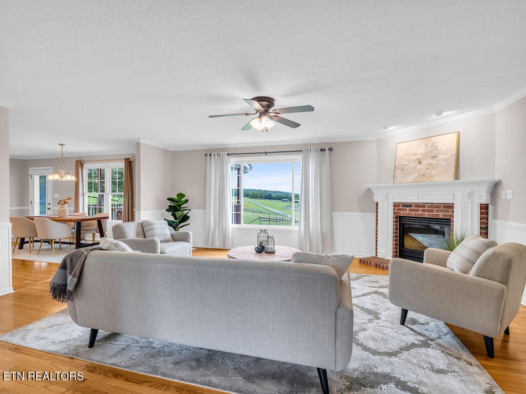 1398 Hirst Circle Lenoir City TN 37772