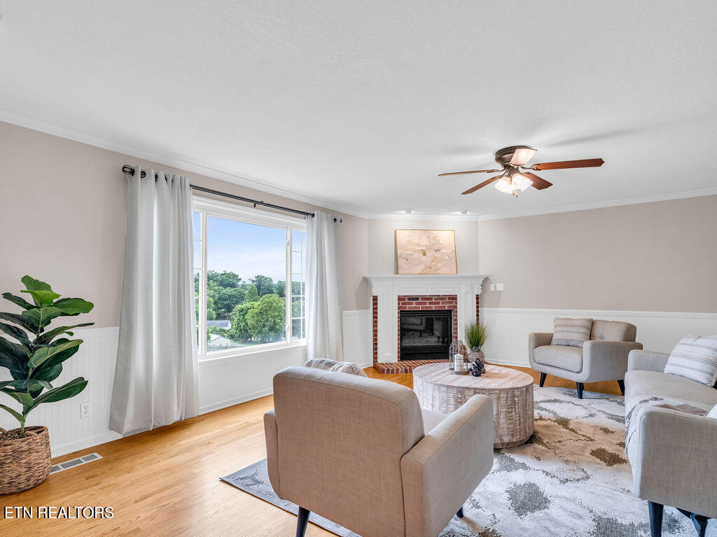 1398 Hirst Circle Lenoir City TN 37772