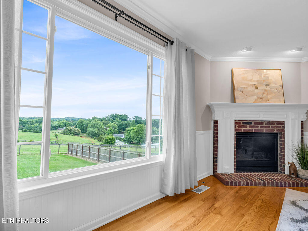 1398 Hirst Circle Lenoir City TN 37772