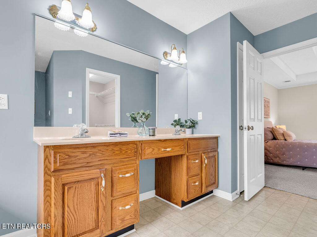 1398 Hirst Circle Lenoir City TN 37772