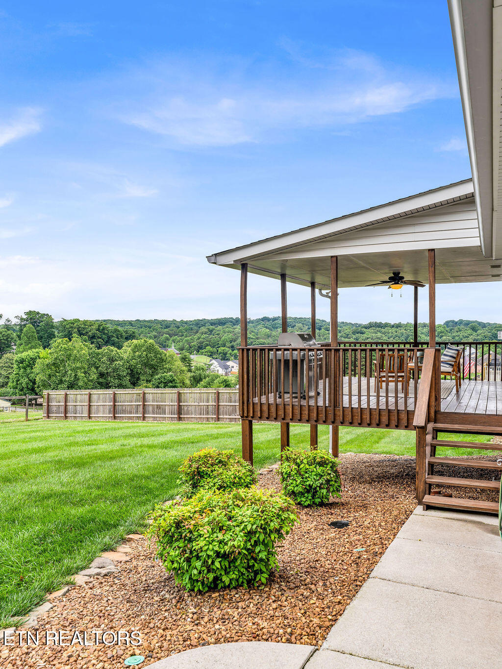 1398 Hirst Circle Lenoir City TN 37772