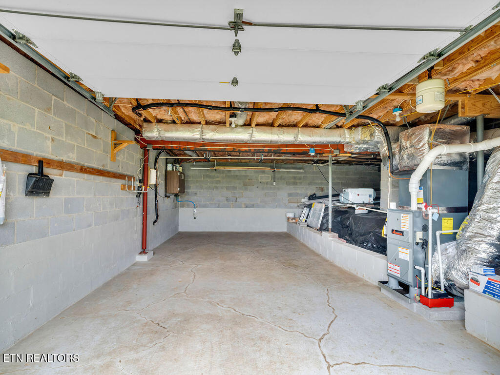 1398 Hirst Circle Lenoir City TN 37772
