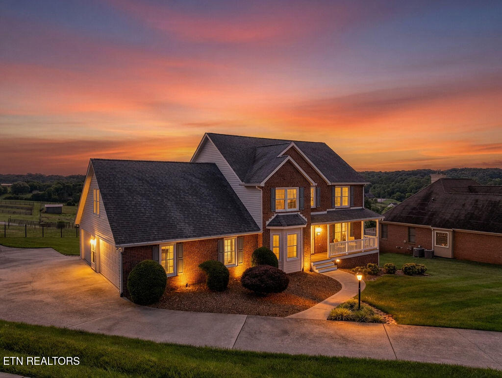 1398 Hirst Circle Lenoir City TN 37772