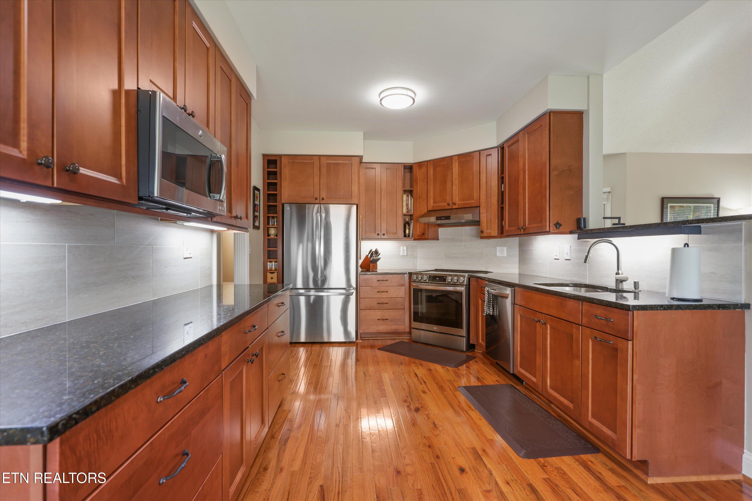 95 Deerfield Lane Oak Ridge TN 37830