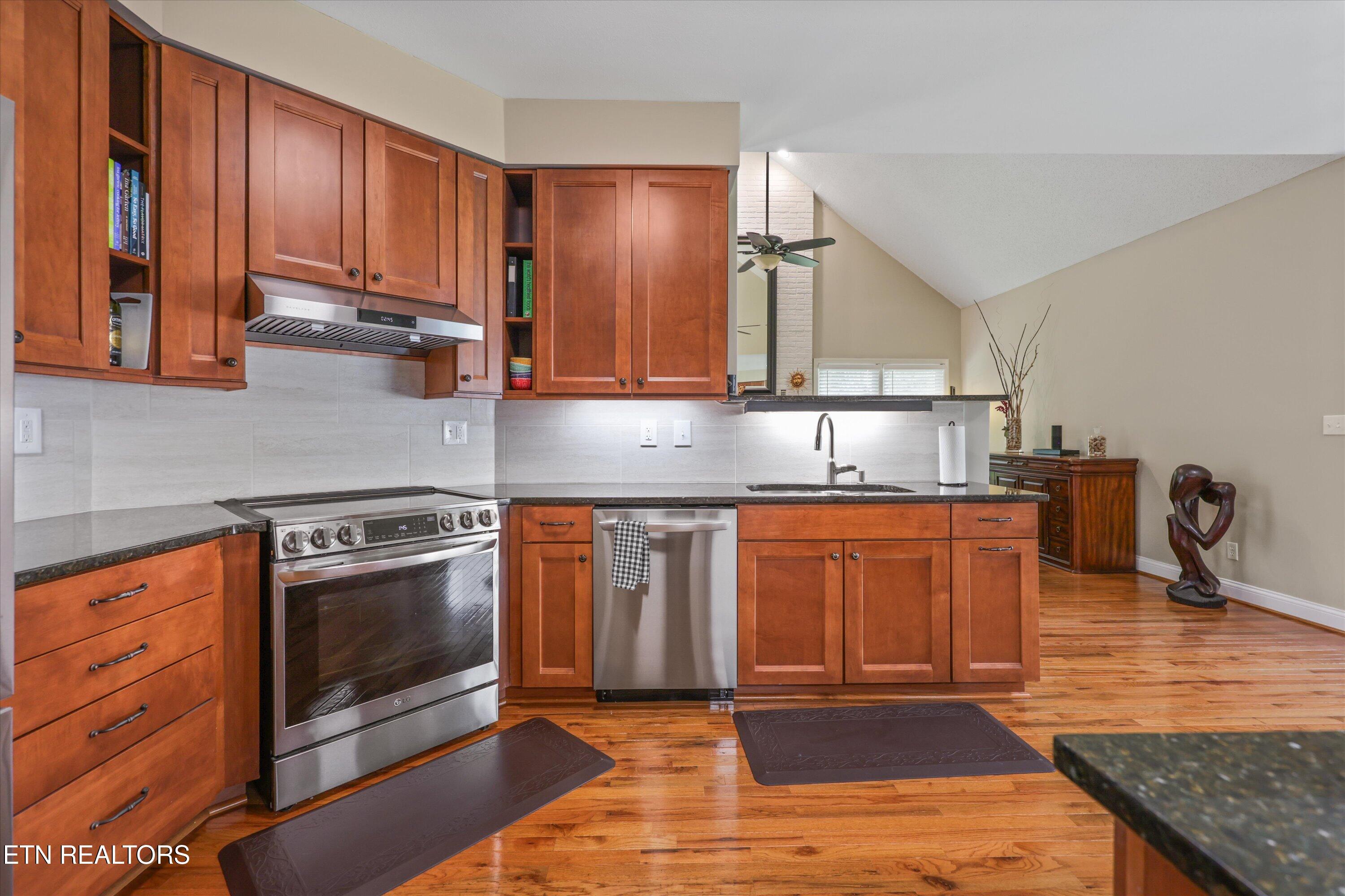 95 Deerfield Lane Oak Ridge TN 37830
