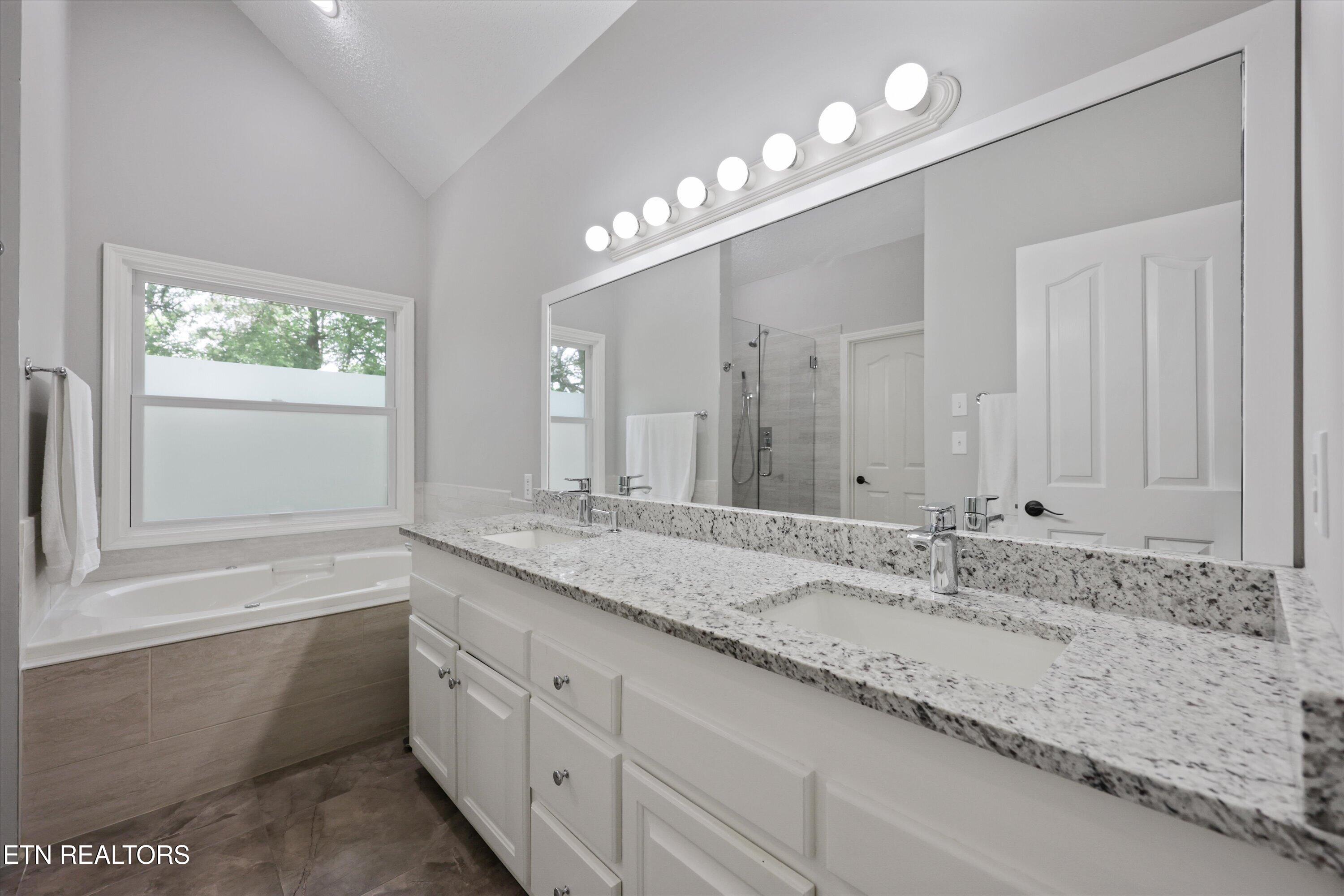 95 Deerfield Lane Oak Ridge TN 37830