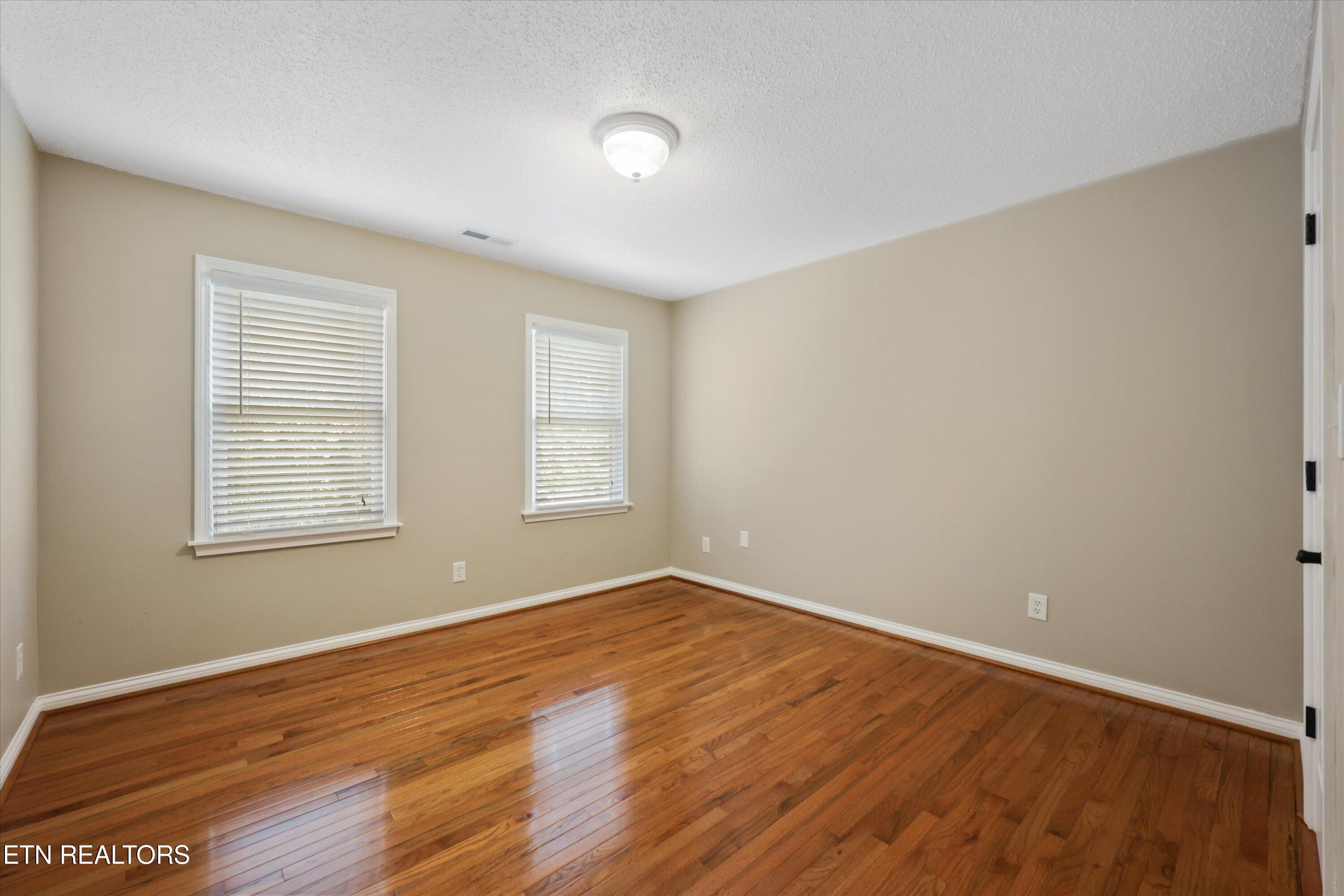 95 Deerfield Lane Oak Ridge TN 37830