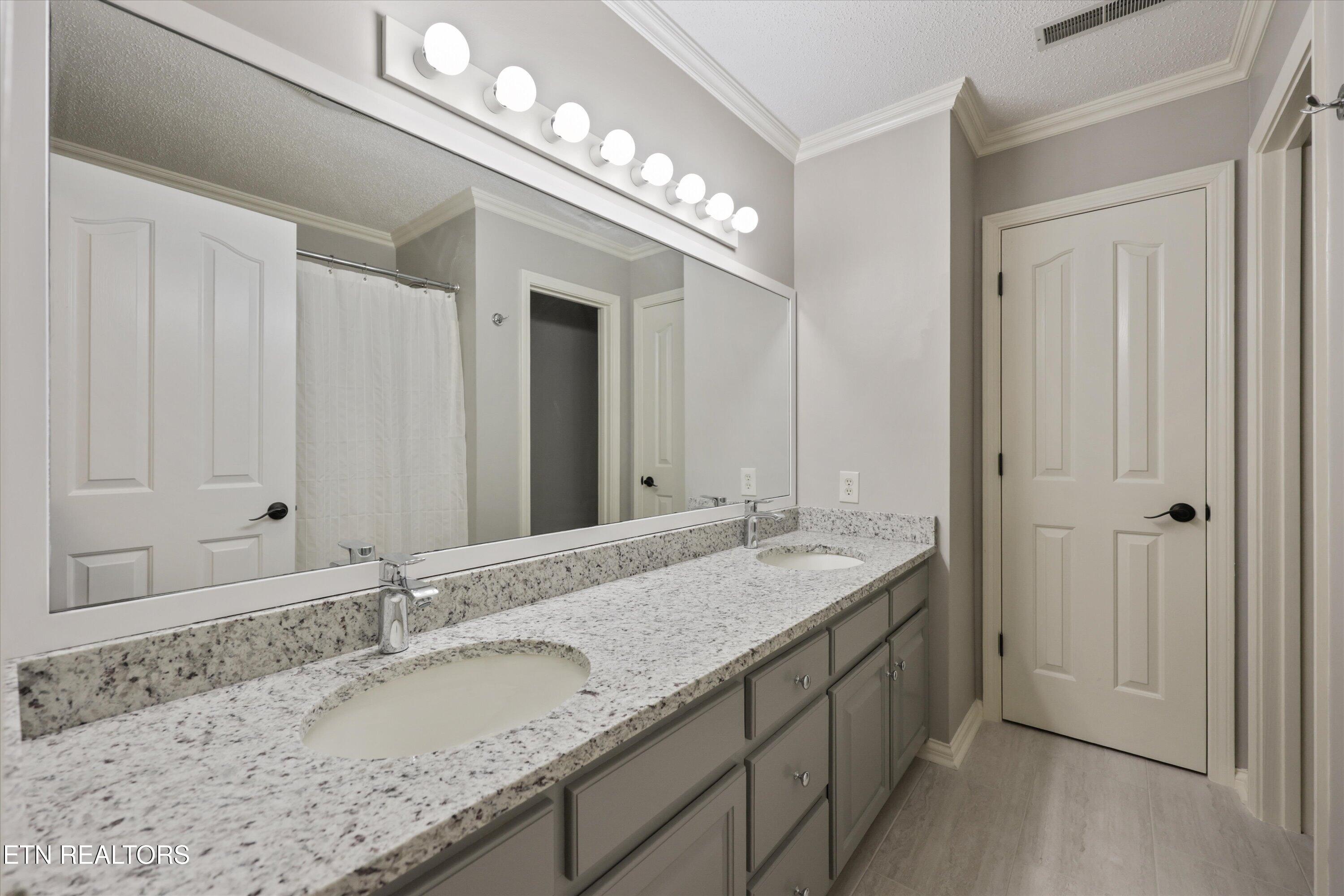 95 Deerfield Lane Oak Ridge TN 37830