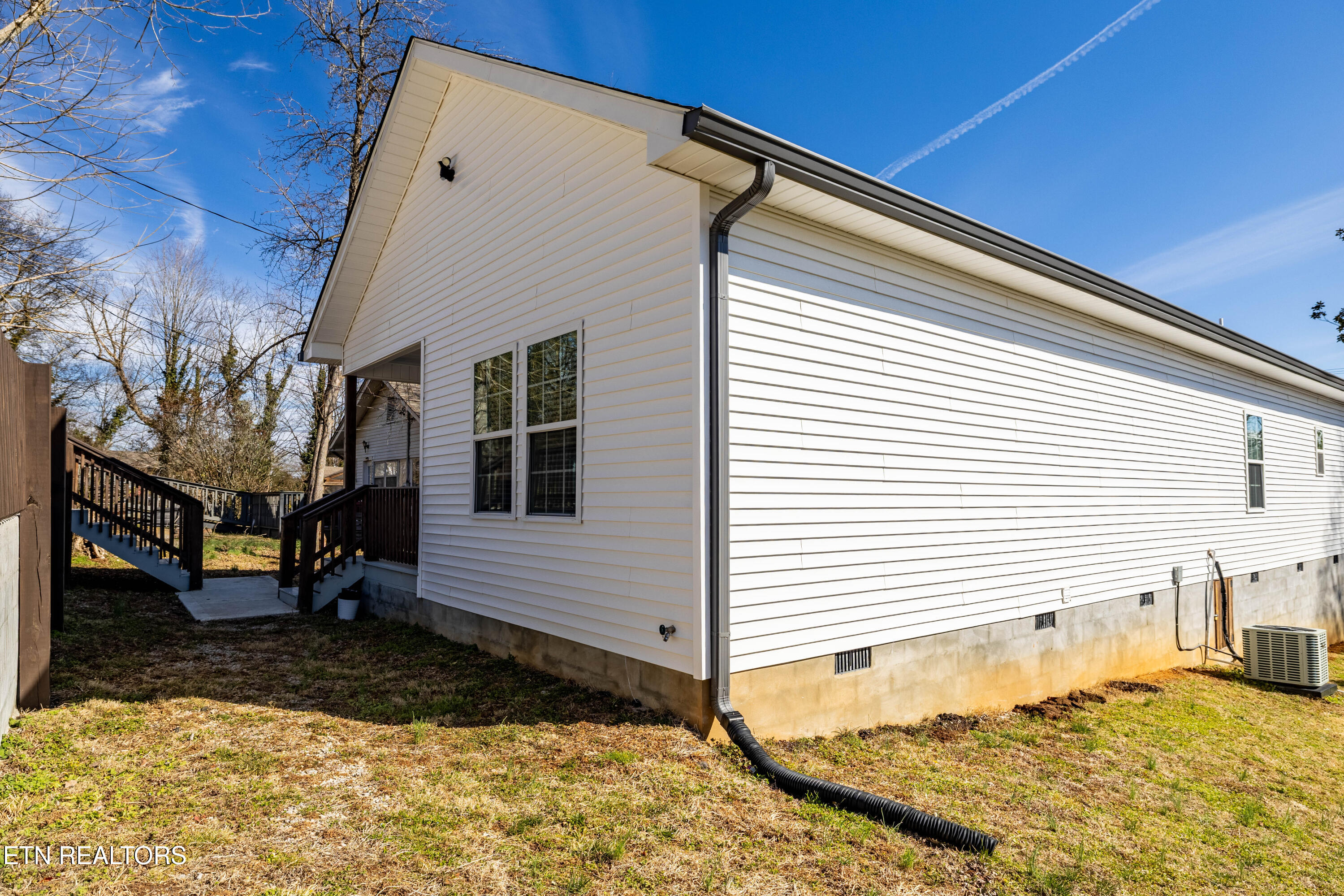 619 NE Midlake Drive Knoxville TN 37918
