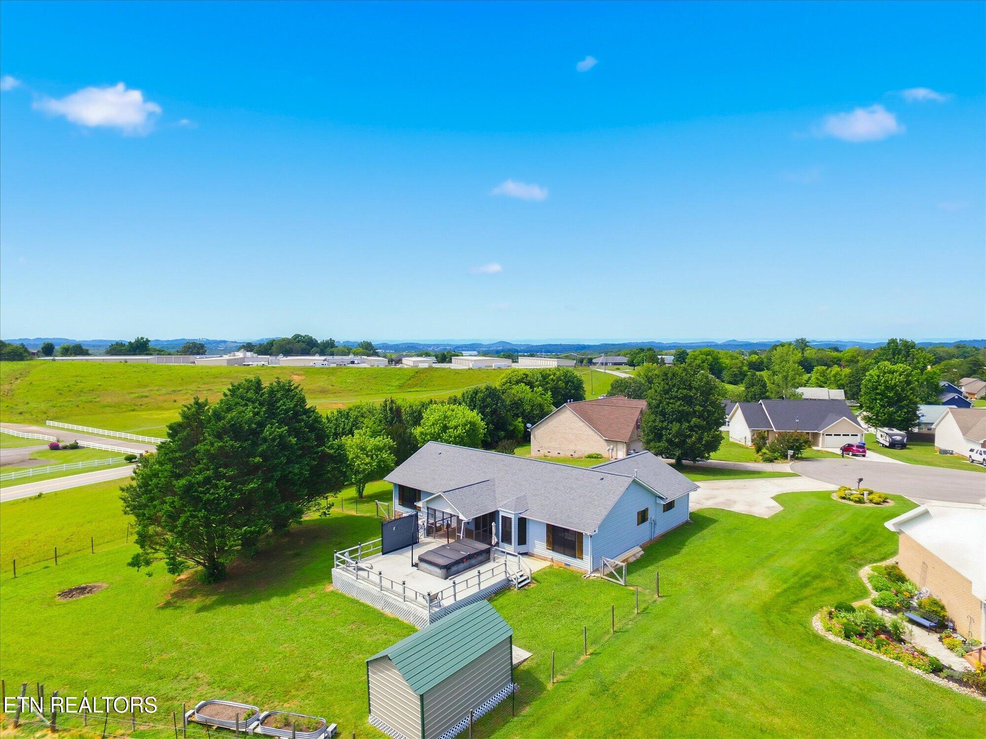 217 S Rolling Ridge Ln S Lane Vonore TN 37885