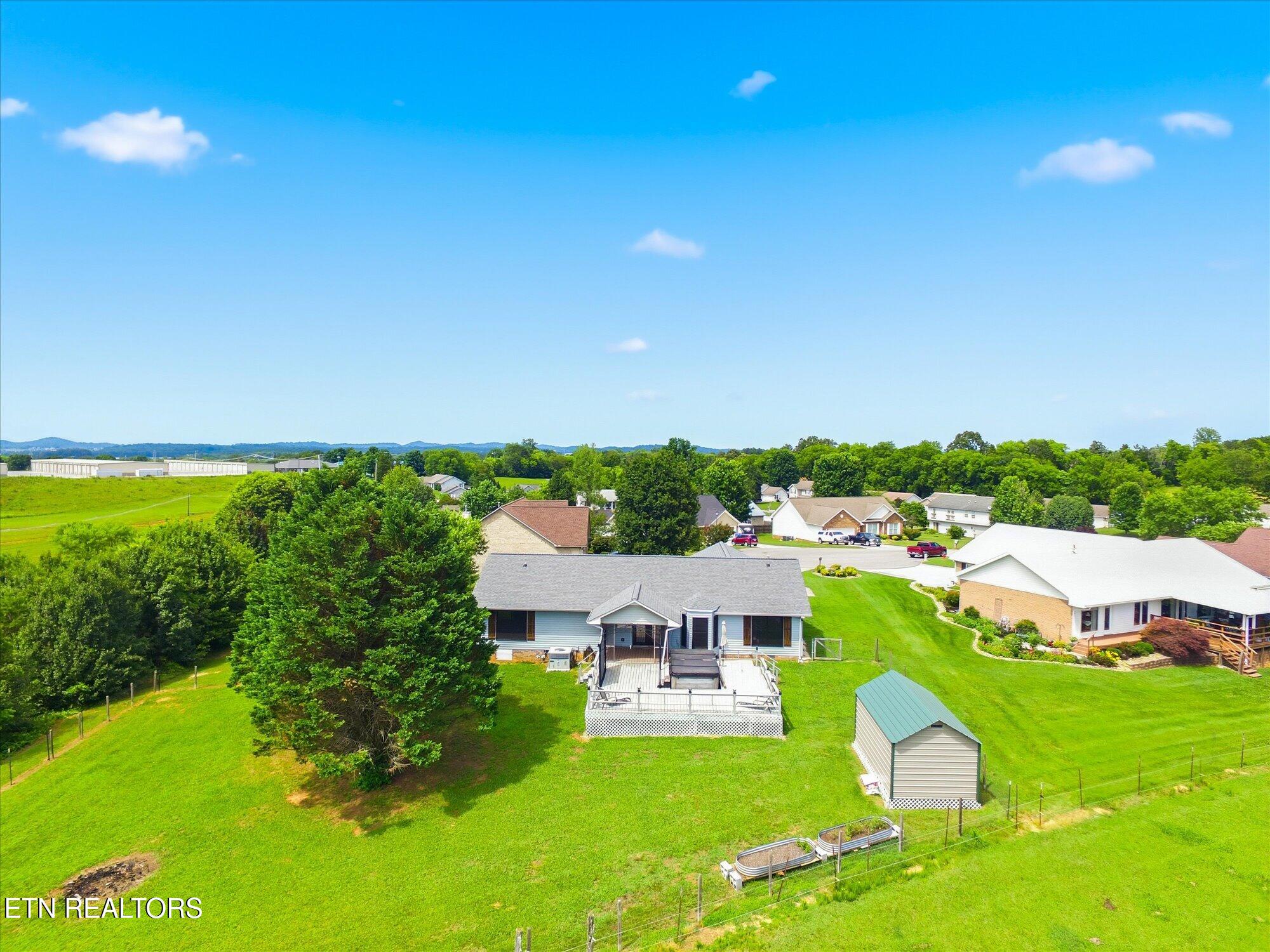 217 S Rolling Ridge Ln S Lane Vonore TN 37885