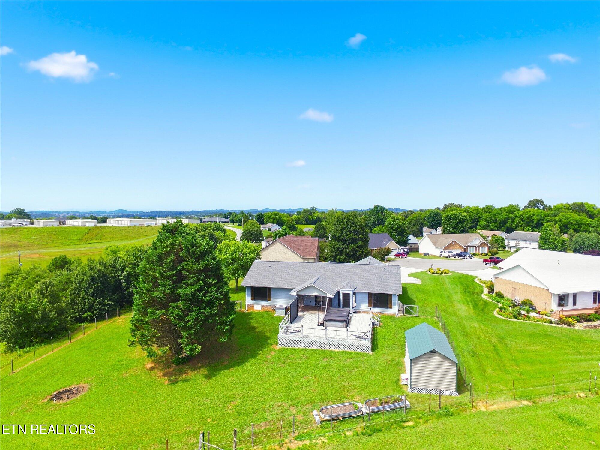 217 S Rolling Ridge Ln S Lane Vonore TN 37885